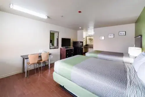 Bed in Eagle Ford Inn Bed in Eagle Ford Inn