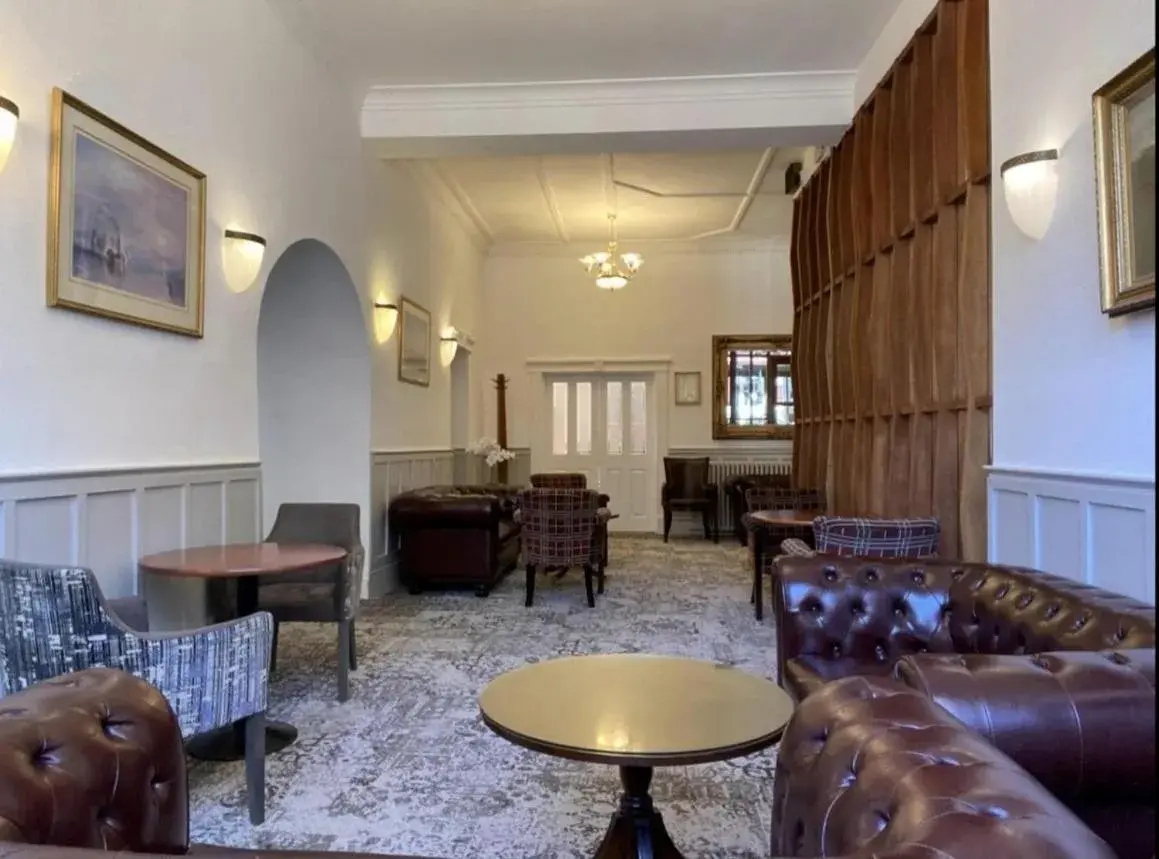 Lobby or reception, Lounge/Bar in Argyll Arms Hotel