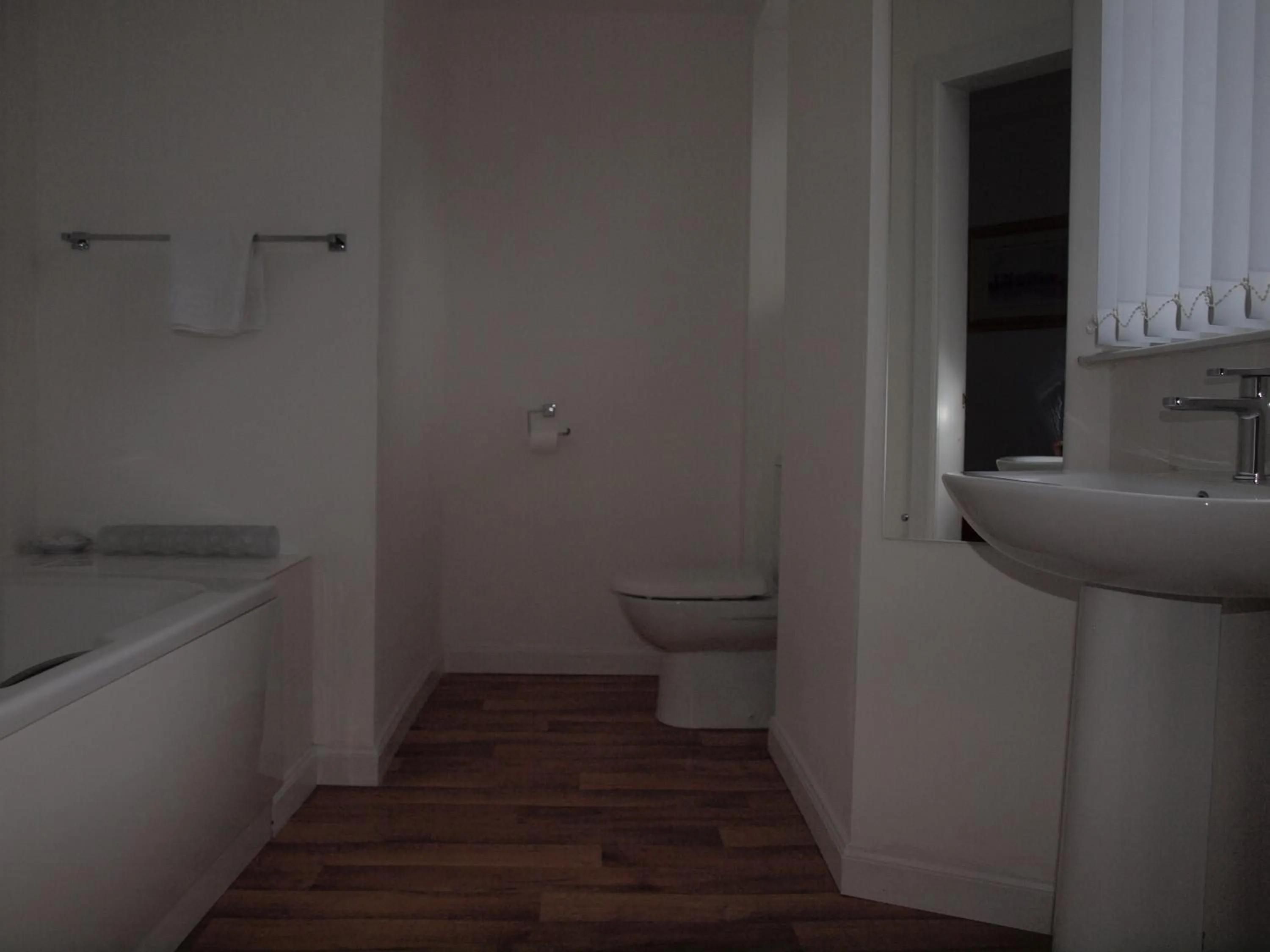 Bathroom in Argyll Arms Hotel