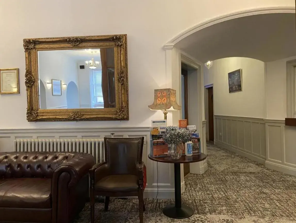 Lobby or reception, Seating Area in Argyll Arms Hotel