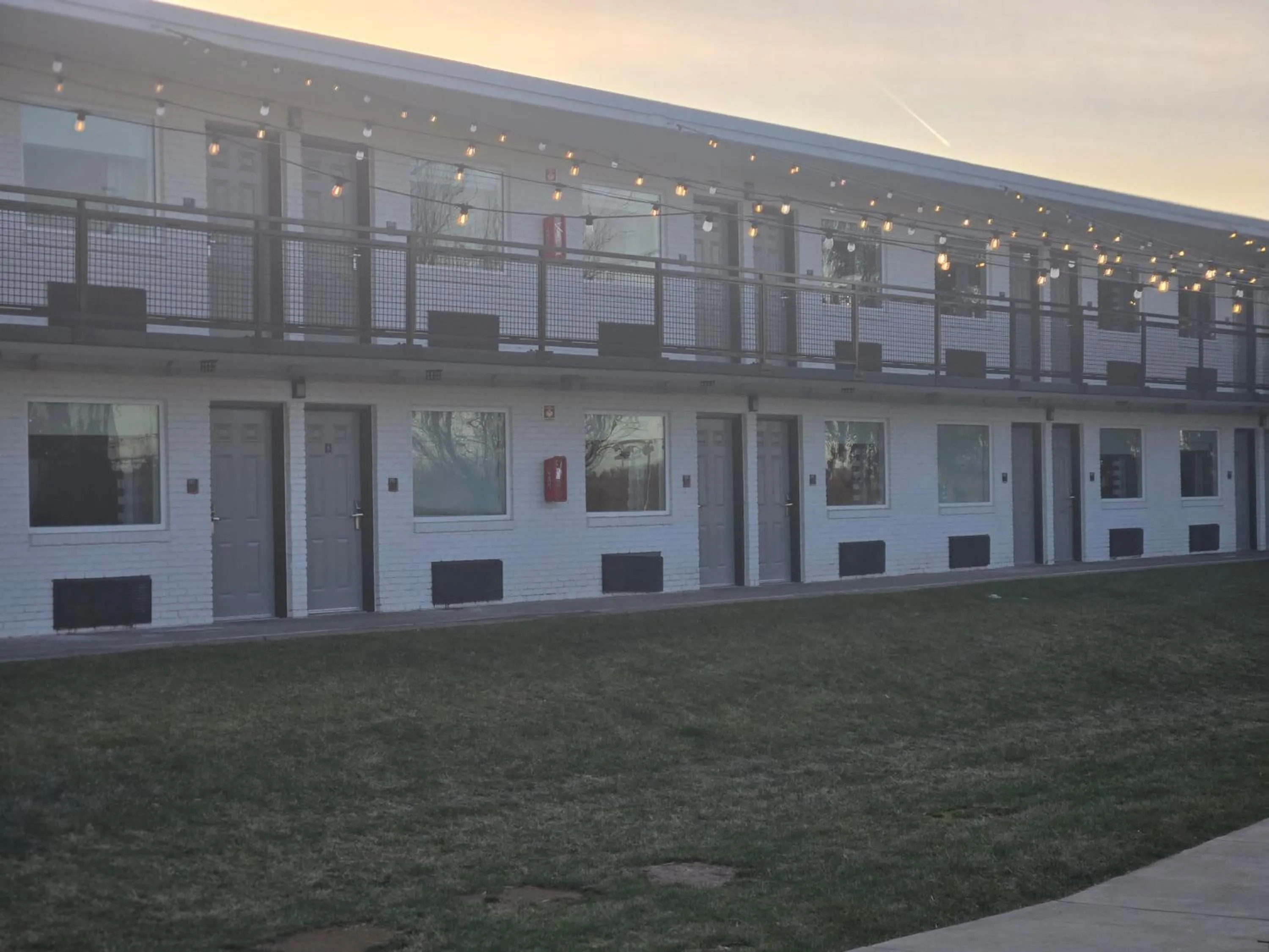 Property building in Dutch Wonderland Inn