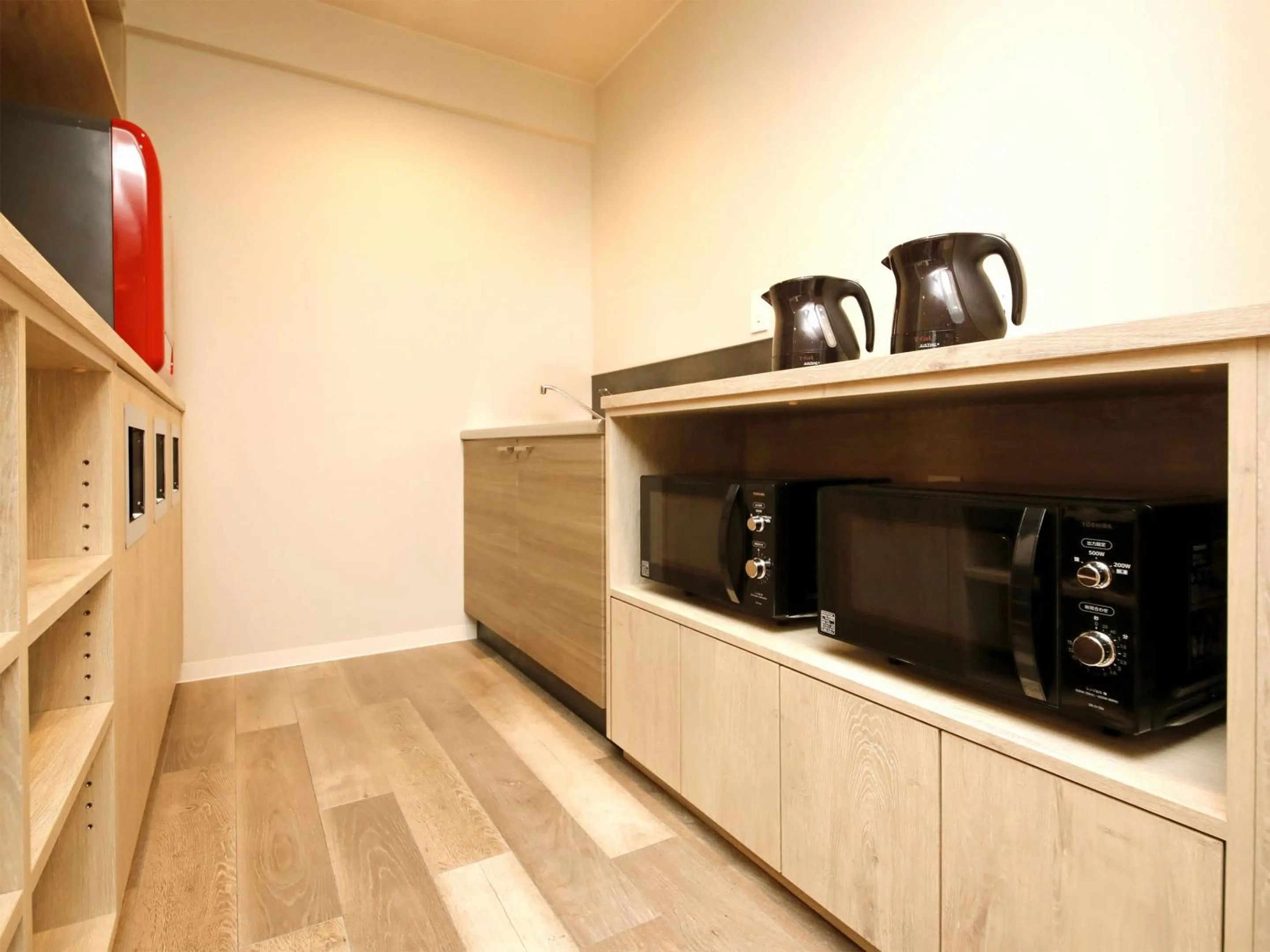 Communal lounge/ TV room in Lestel Maru