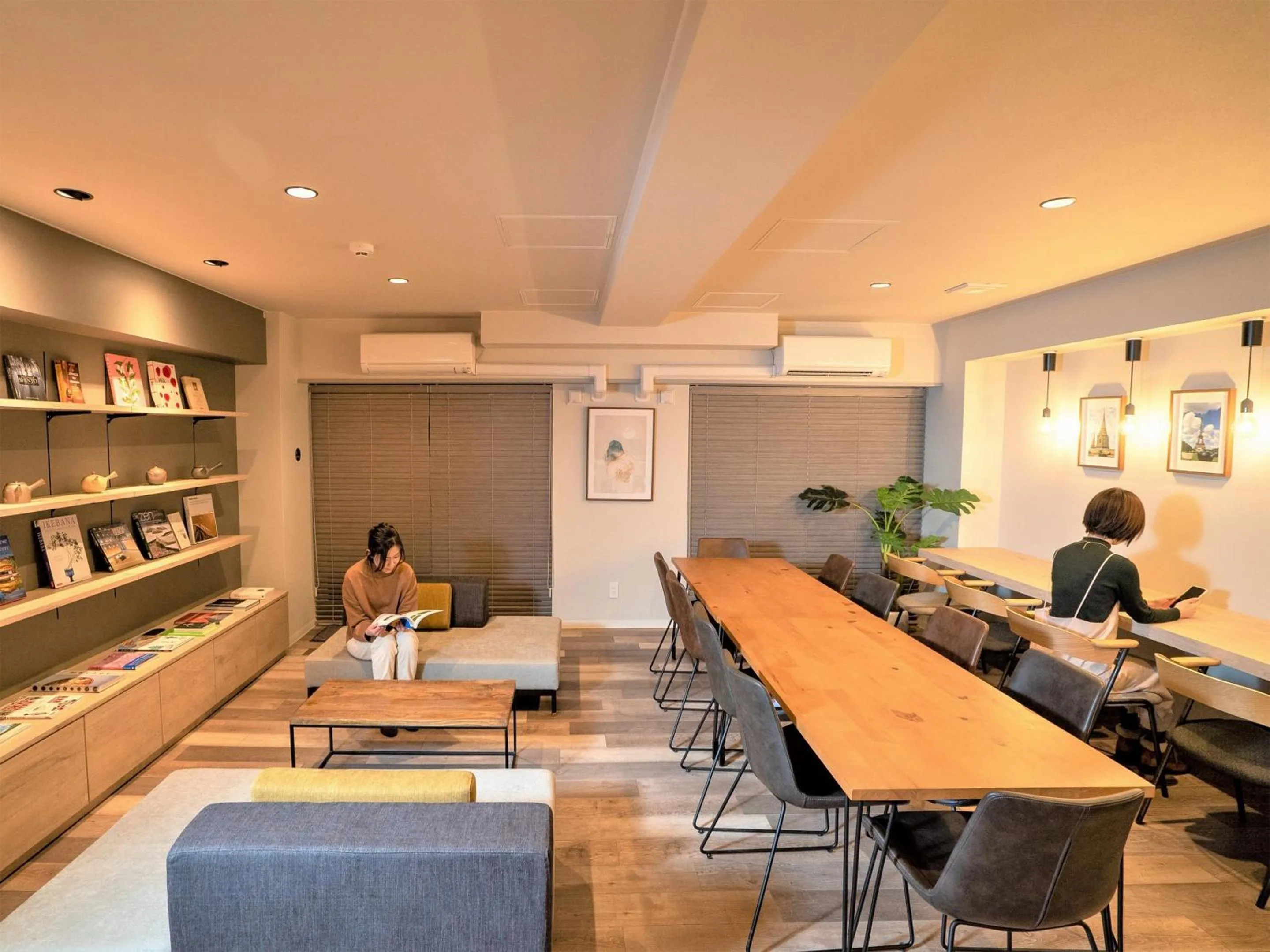 Lounge or bar in Lestel Maru