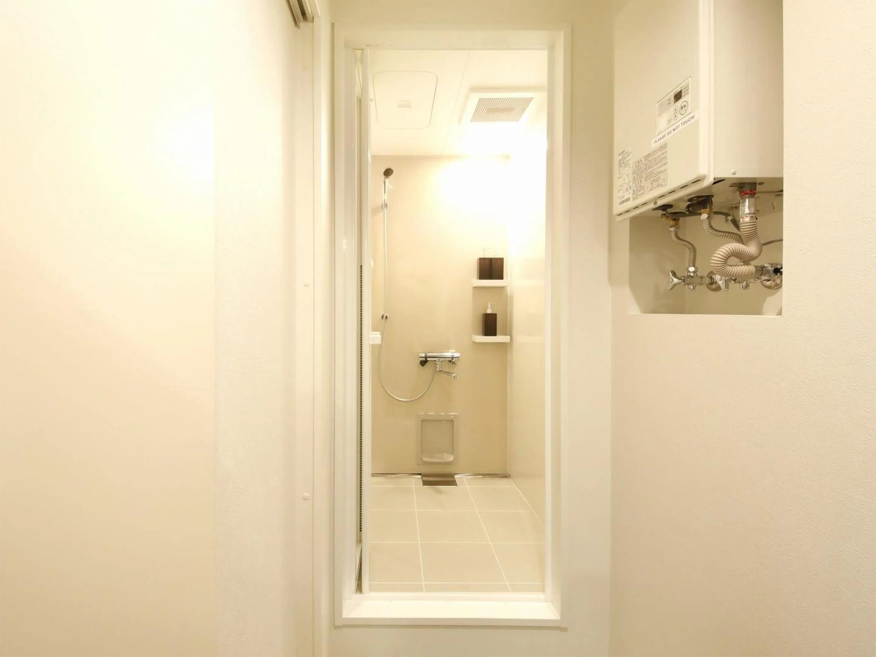 Shower in Lestel Maru