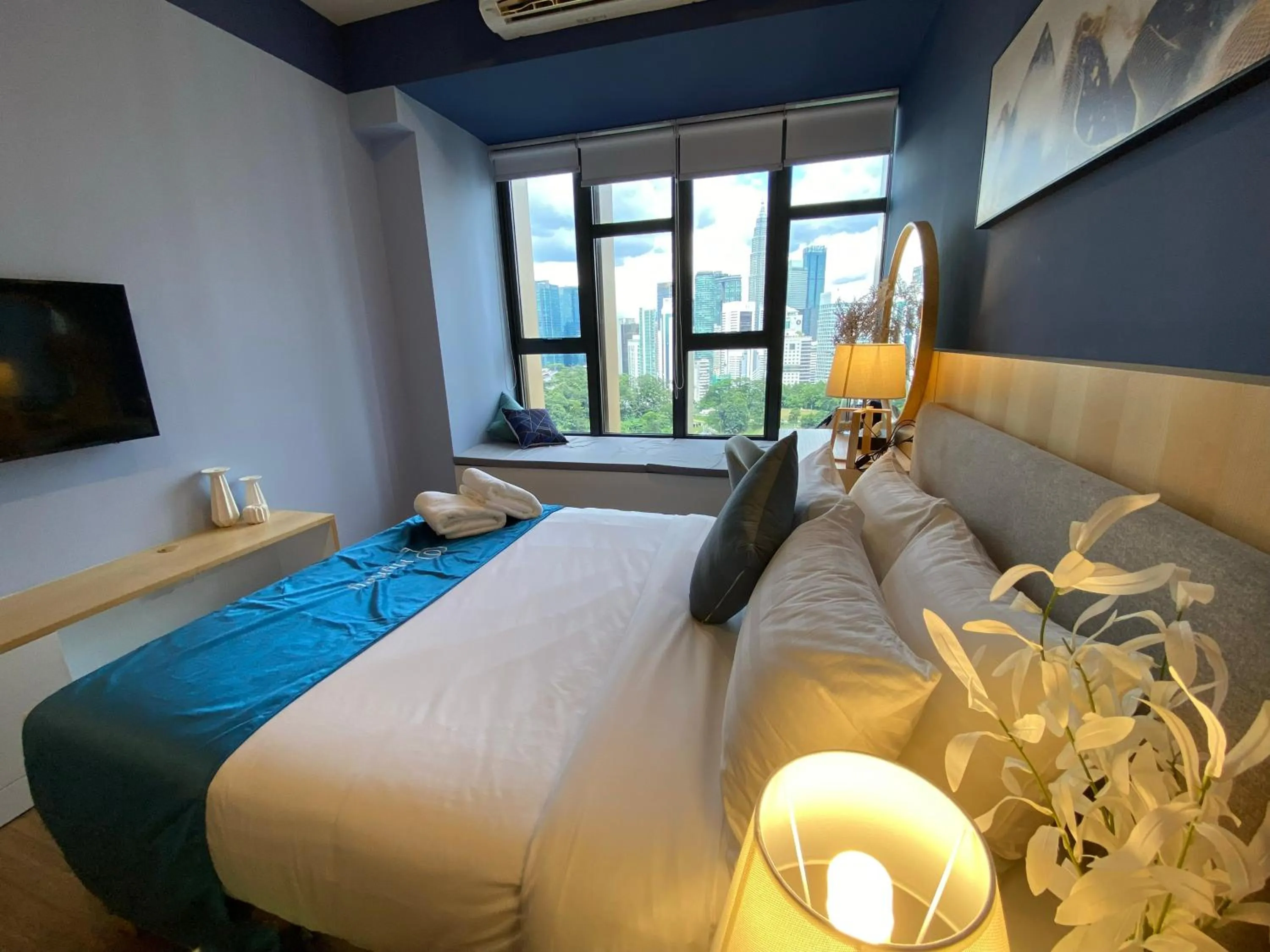 Bed in Ceylonz Seasonal Suites