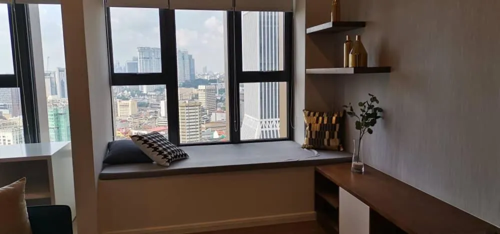 Bed in Ceylonz Seasonal Suites