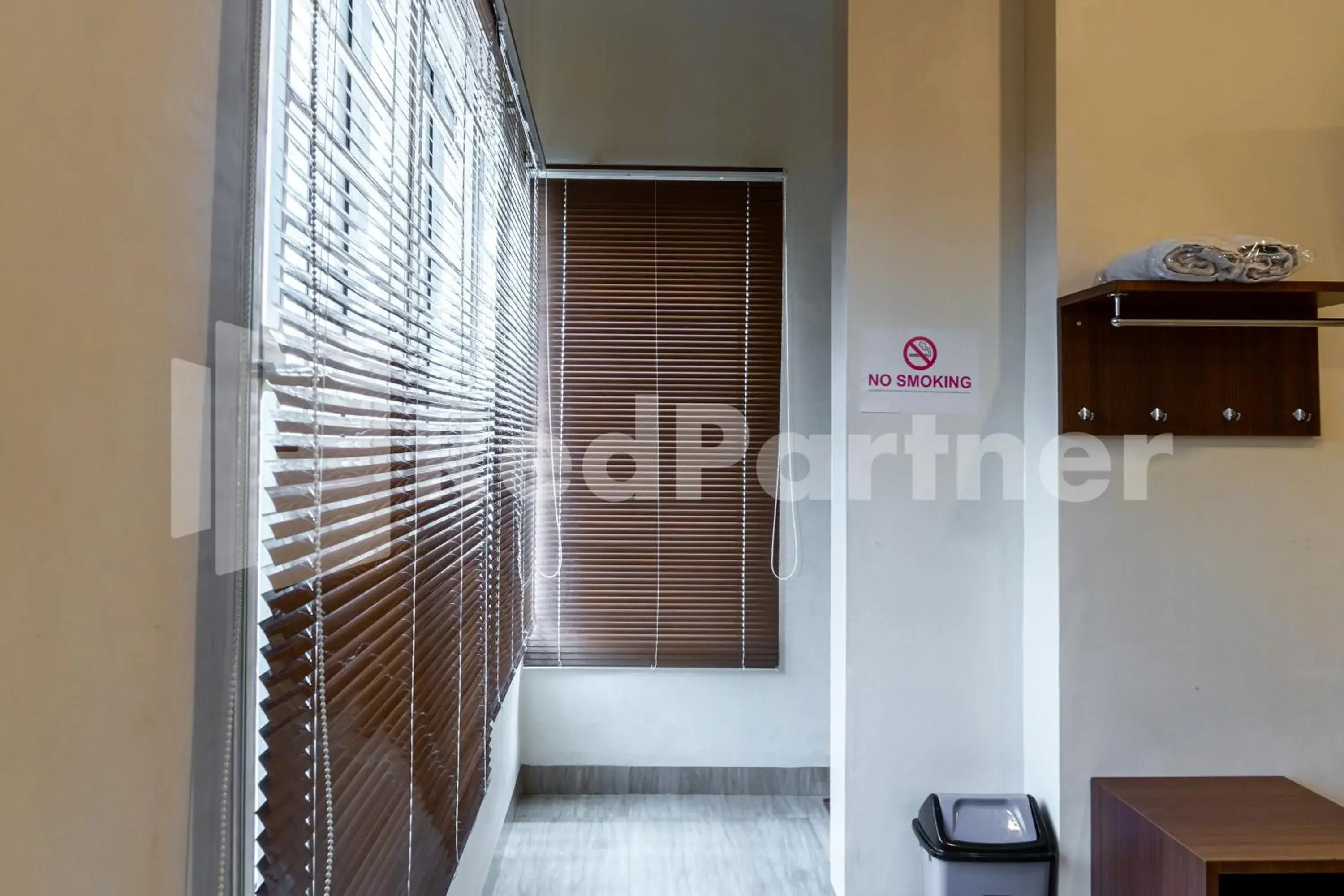 Bedroom in Adam Malik Guesthouse near Regale ICC Medan Mitra RedDoorz Bedroom in Adam Malik Guesthouse near Regale ICC Medan Mitra RedDoorz