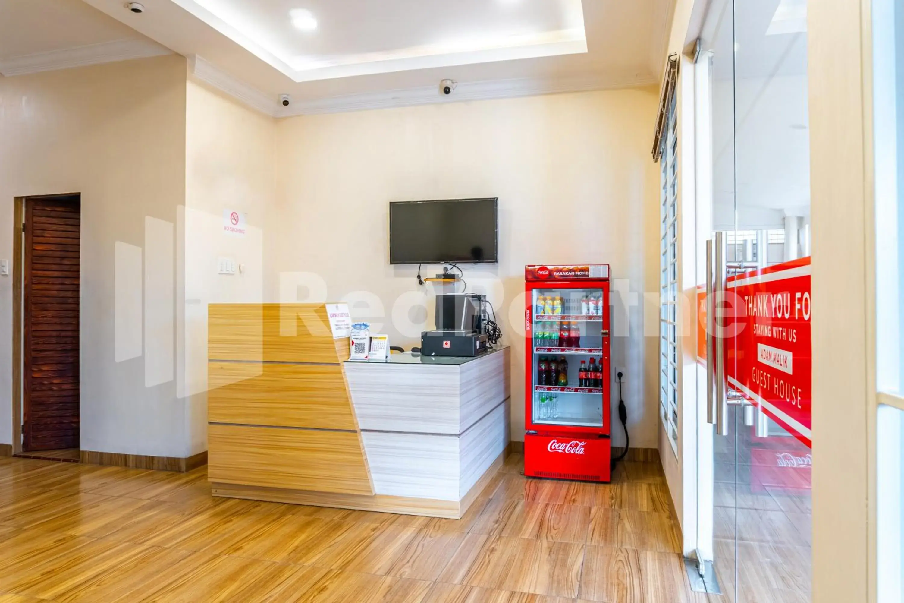 Lobby or reception in Adam Malik Guesthouse near Regale ICC Medan Mitra RedDoorz Lobby or reception in Adam Malik Guesthouse near Regale ICC Medan Mitra RedDoorz