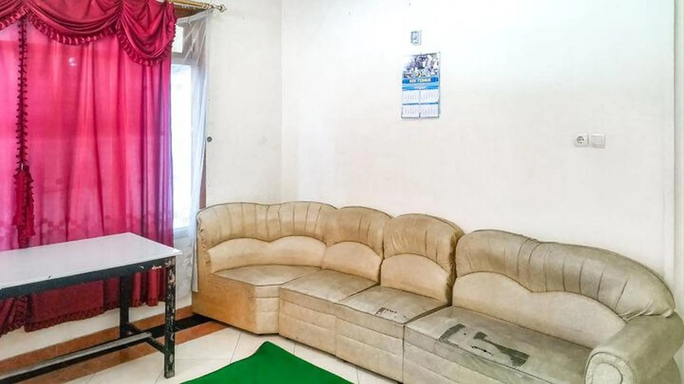 Seating area in Villa Al Barokah Syariah Family Mitra RedDoorz near Sarangan Lake