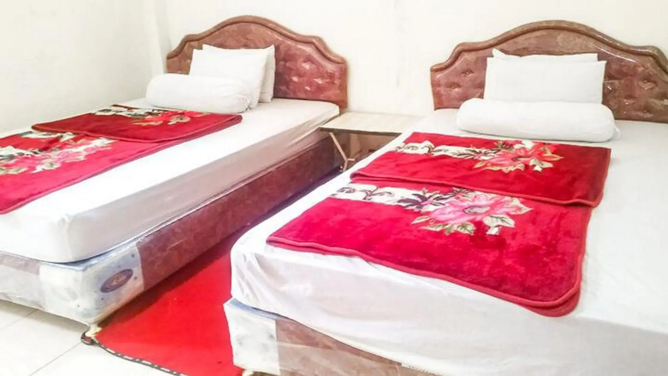 Bedroom, Bed in Villa Al Barokah Syariah Family Mitra RedDoorz near Sarangan Lake Bedroom, Bed in Villa Al Barokah Syariah Family Mitra RedDoorz near Sarangan Lake