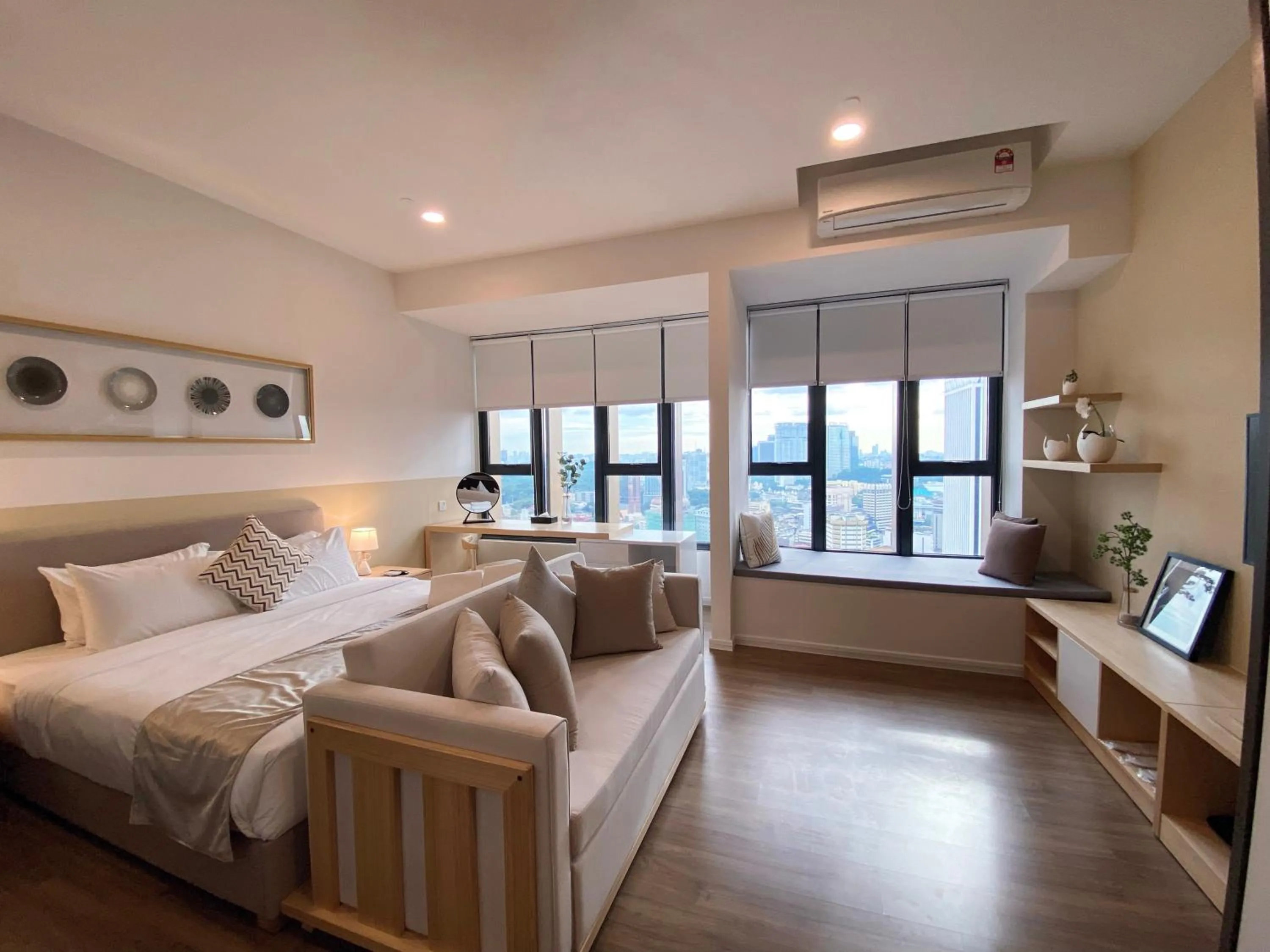 Living room, Bed in Ceylonz Starlight Suites Bukit Bintang