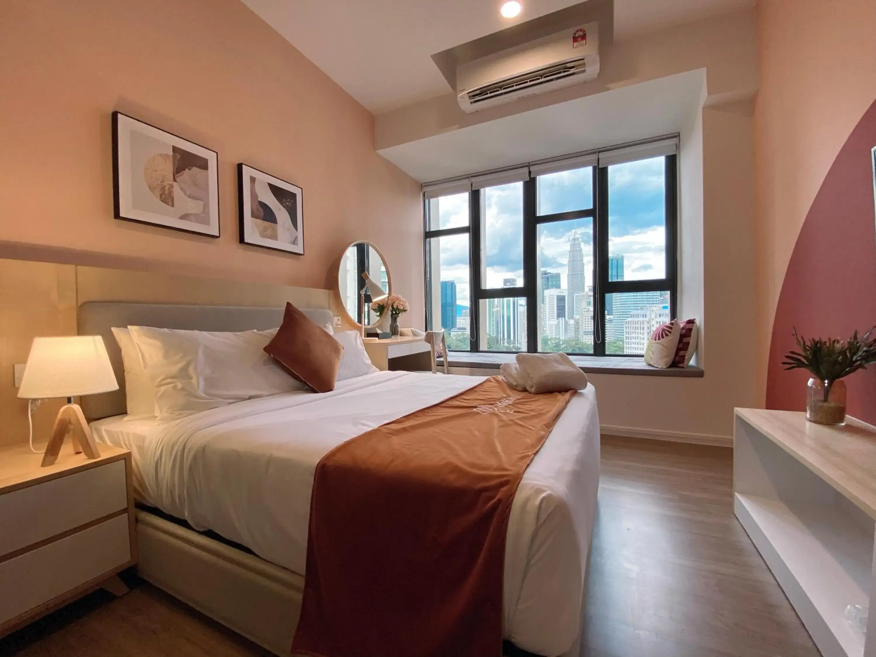 Designer Queen Studio in Ceylonz Starlight Suites Bukit Bintang Designer Queen Studio in Ceylonz Starlight Suites Bukit Bintang