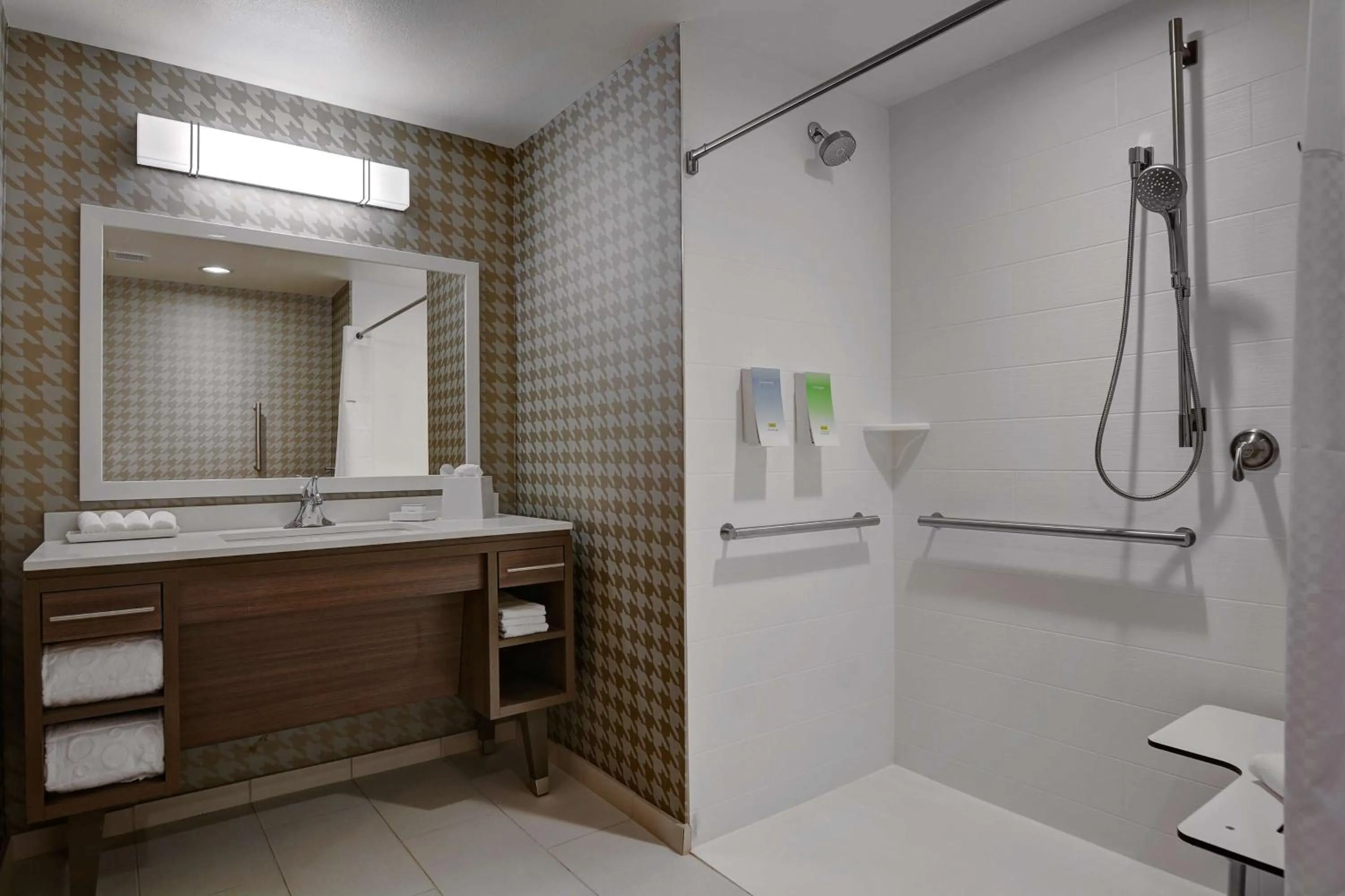 Bathroom in Home2 Suites By Hilton Fort Mill, Sc