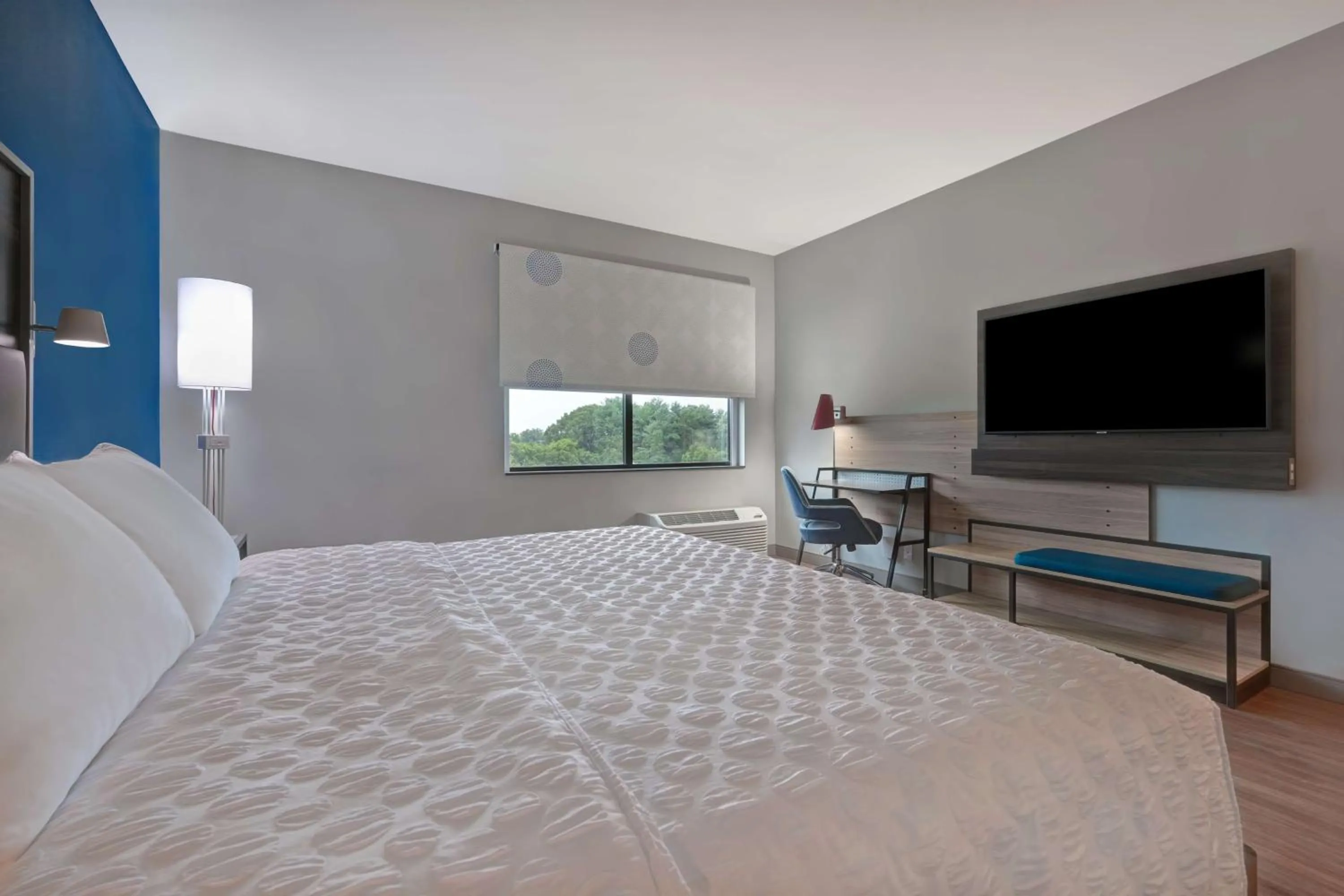 Bed in Tru By Hilton Mooresville