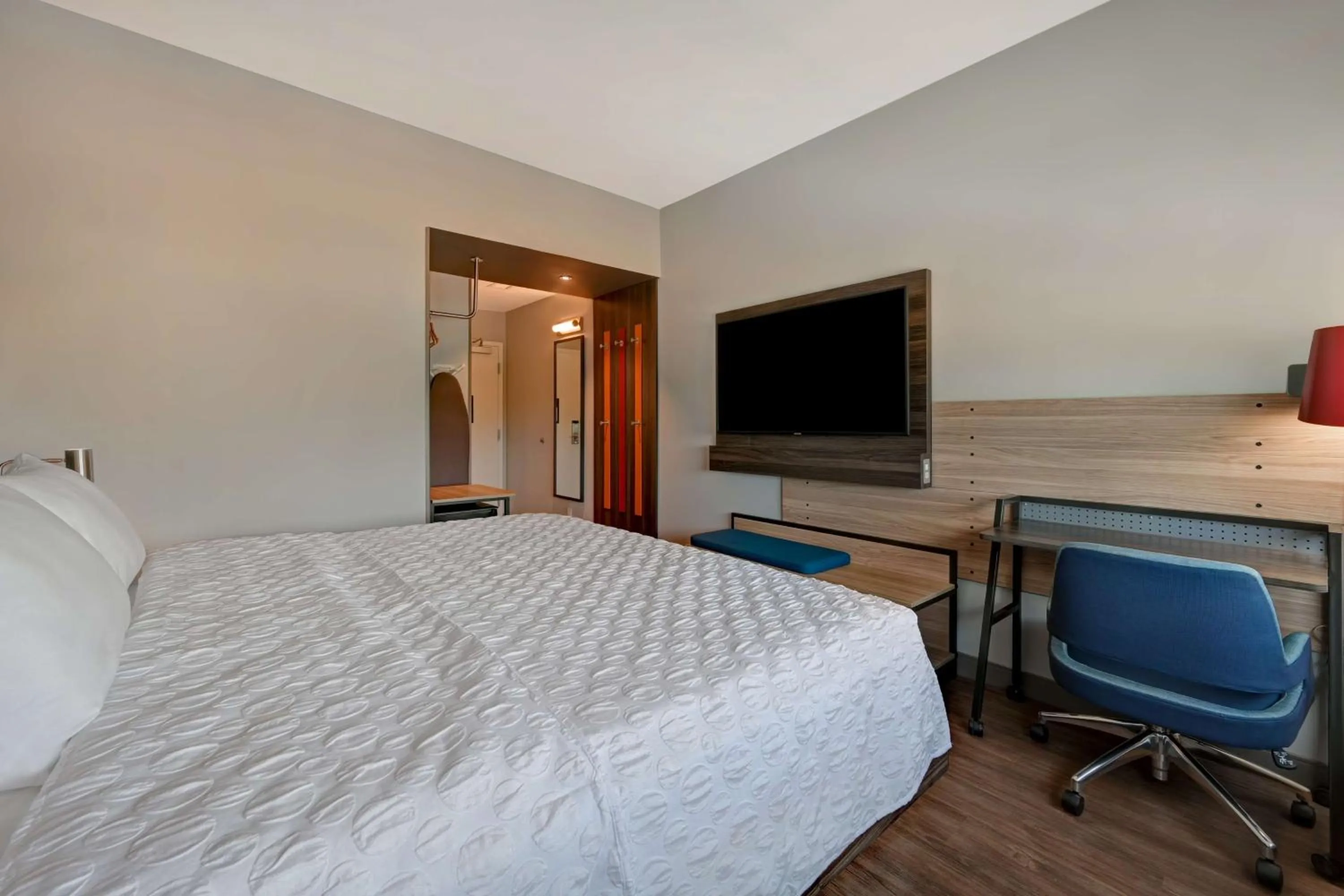 Bed in Tru By Hilton Mooresville