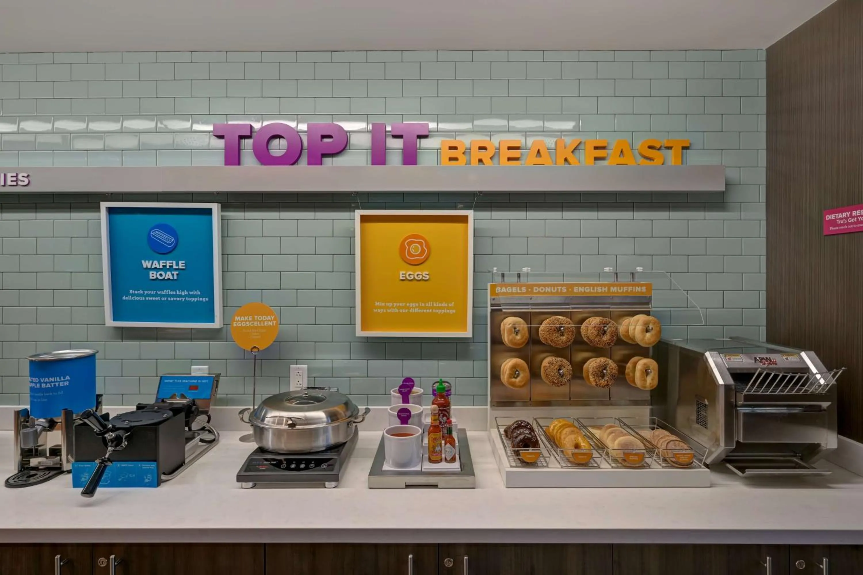 Breakfast in Tru By Hilton Mooresville