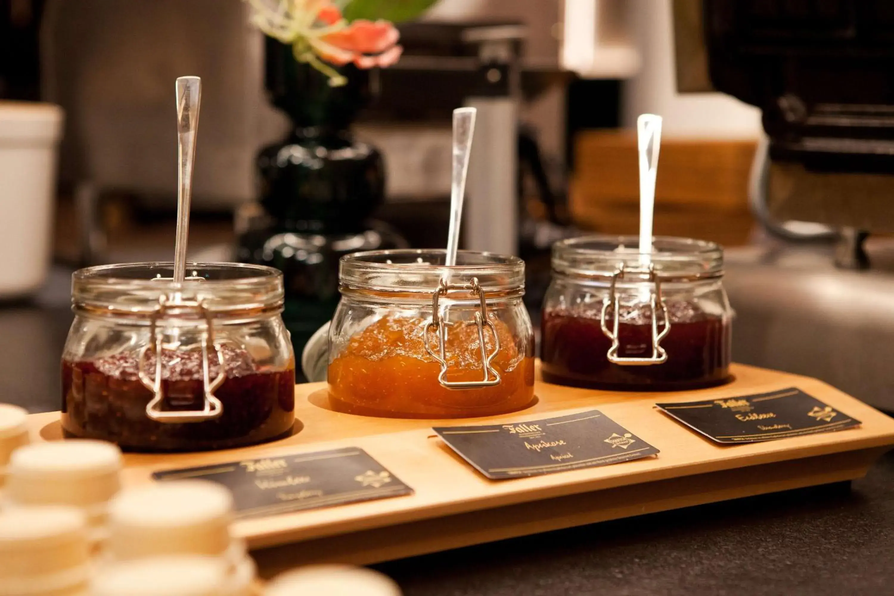 Breakfast in Hampton By Hilton Munich City Center East Breakfast in Hampton By Hilton Munich City Center East