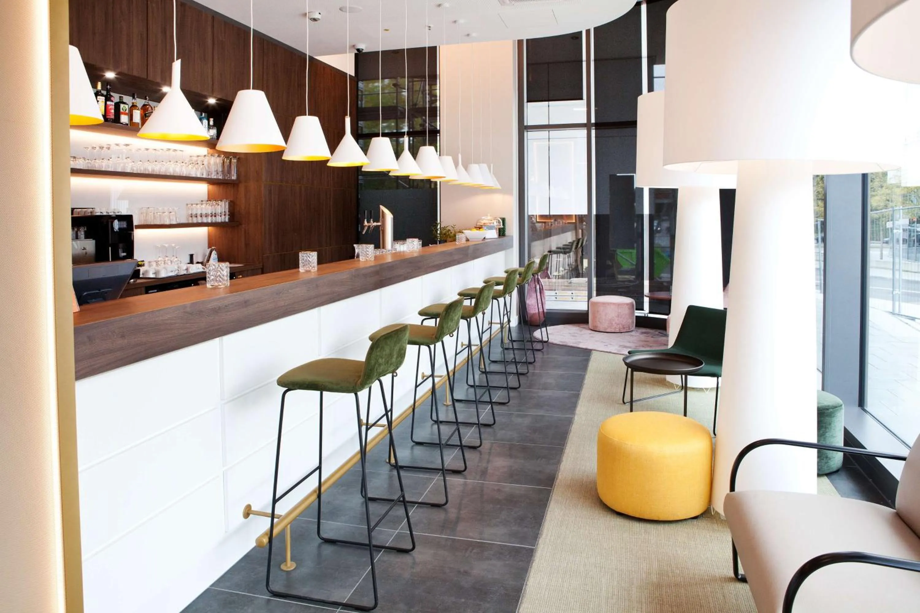 Lounge or bar in Hampton By Hilton Munich City Center East
