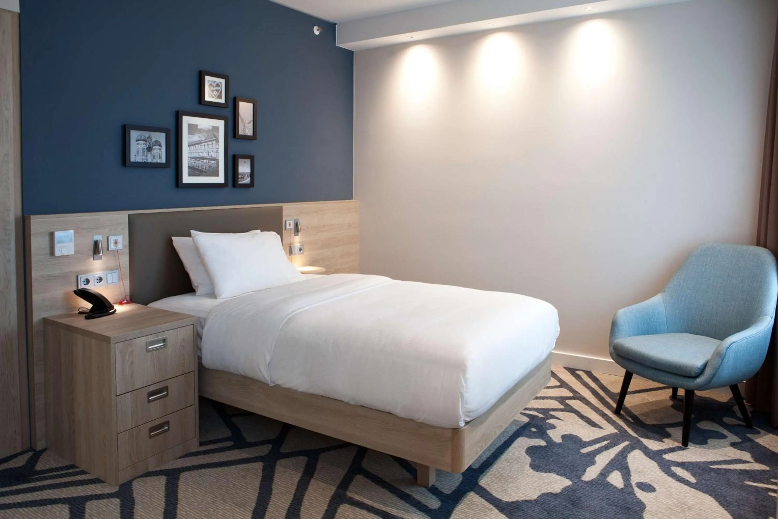 Bed in Hampton By Hilton Munich City Center East