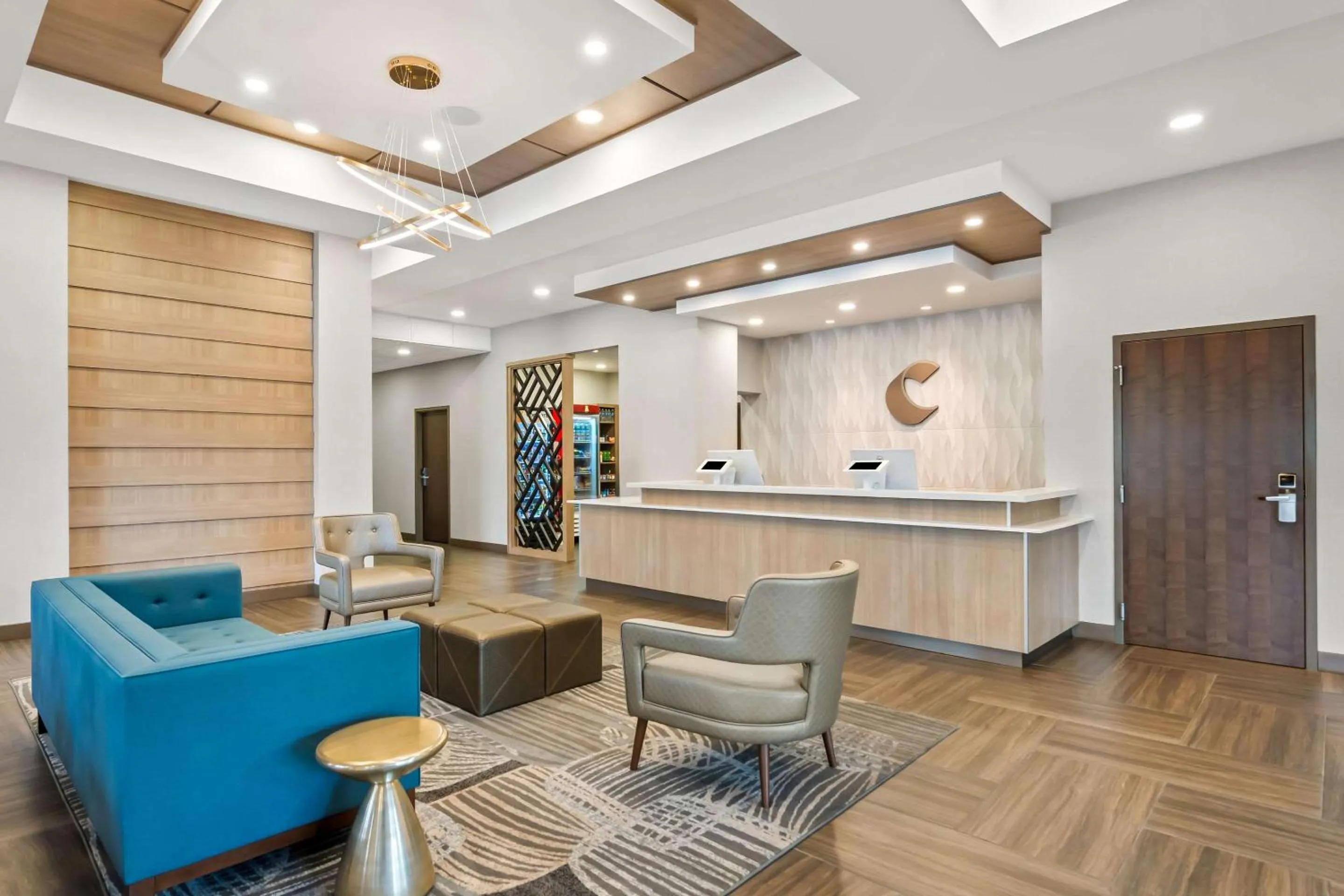 Lobby or reception in Comfort Suites Stuart-Hutchinson Island