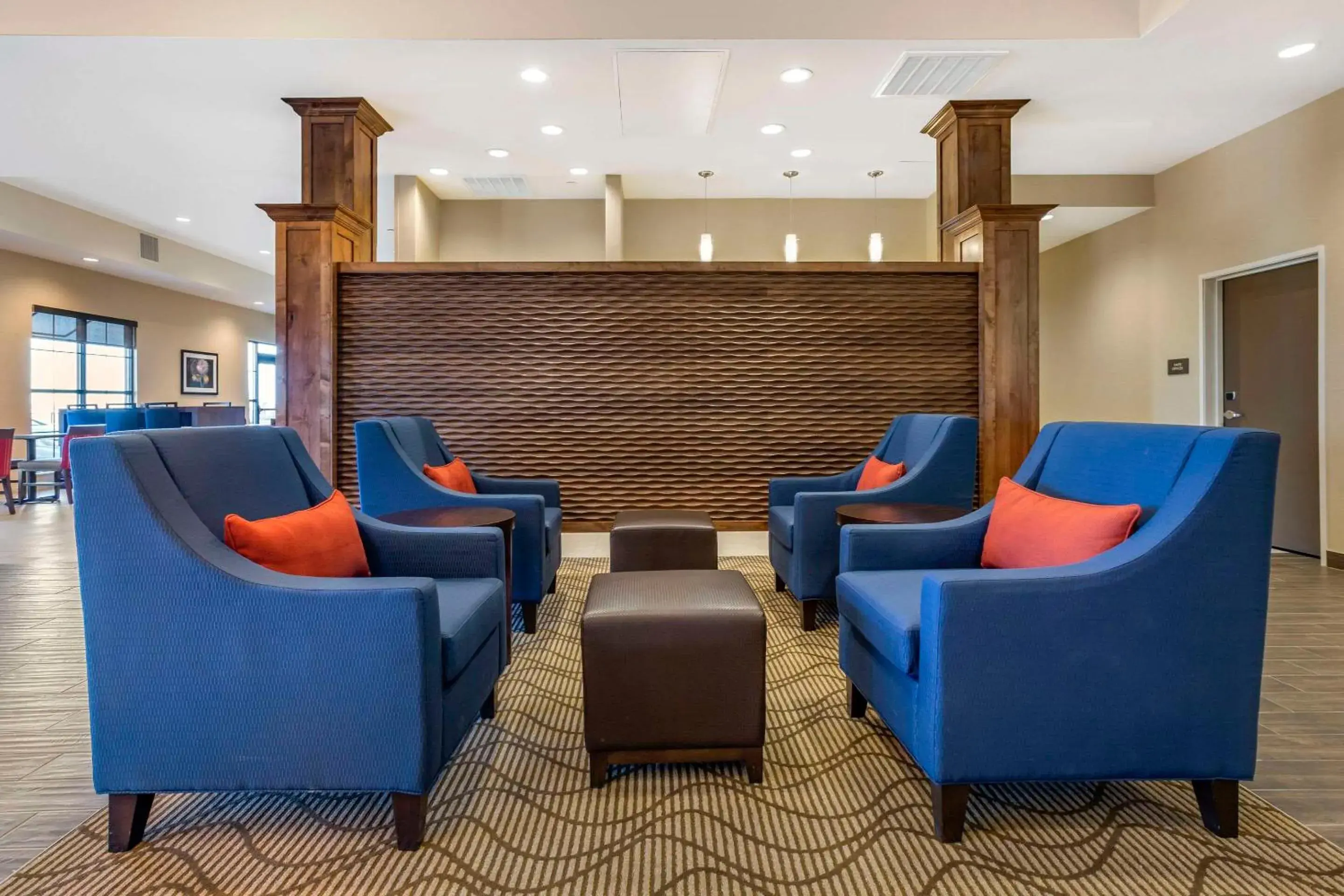 Lobby or reception in Comfort Suites Albuquerque Airport Lobby or reception in Comfort Suites Albuquerque Airport