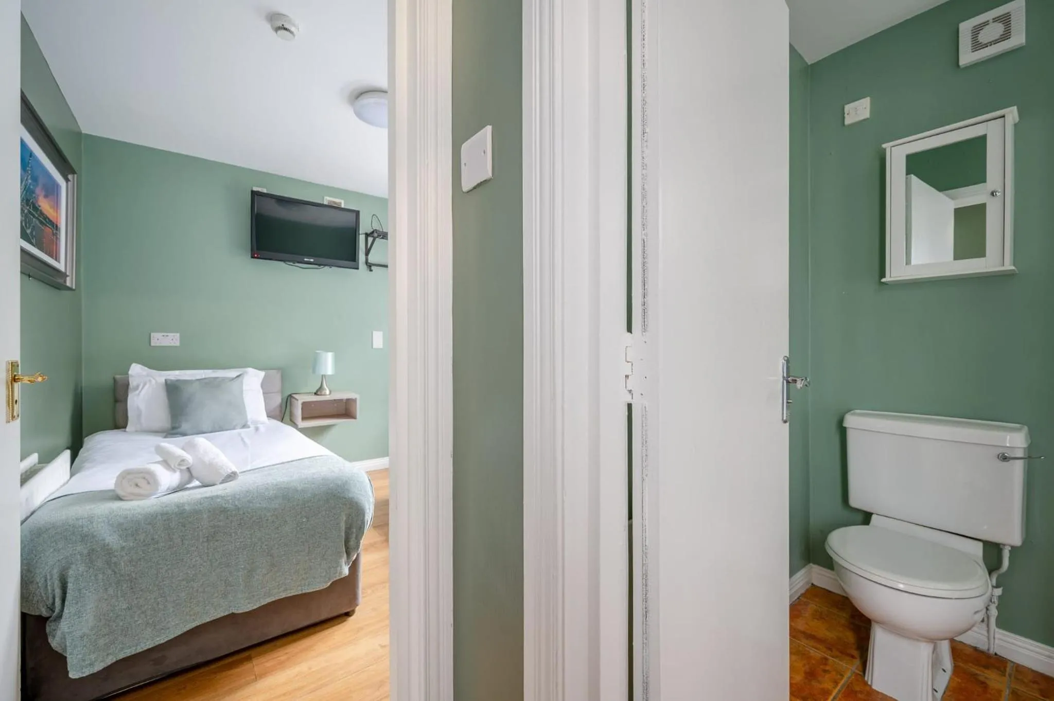 Bed in Chamberlain House
