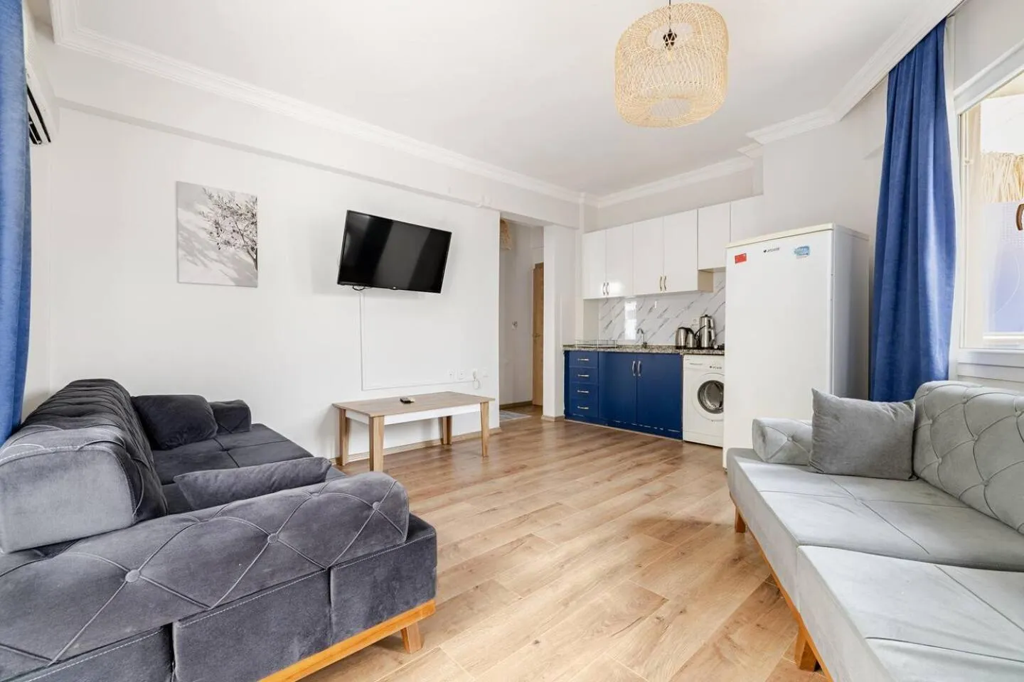 Kitchen or kitchenette in Nehir Apart Hotel