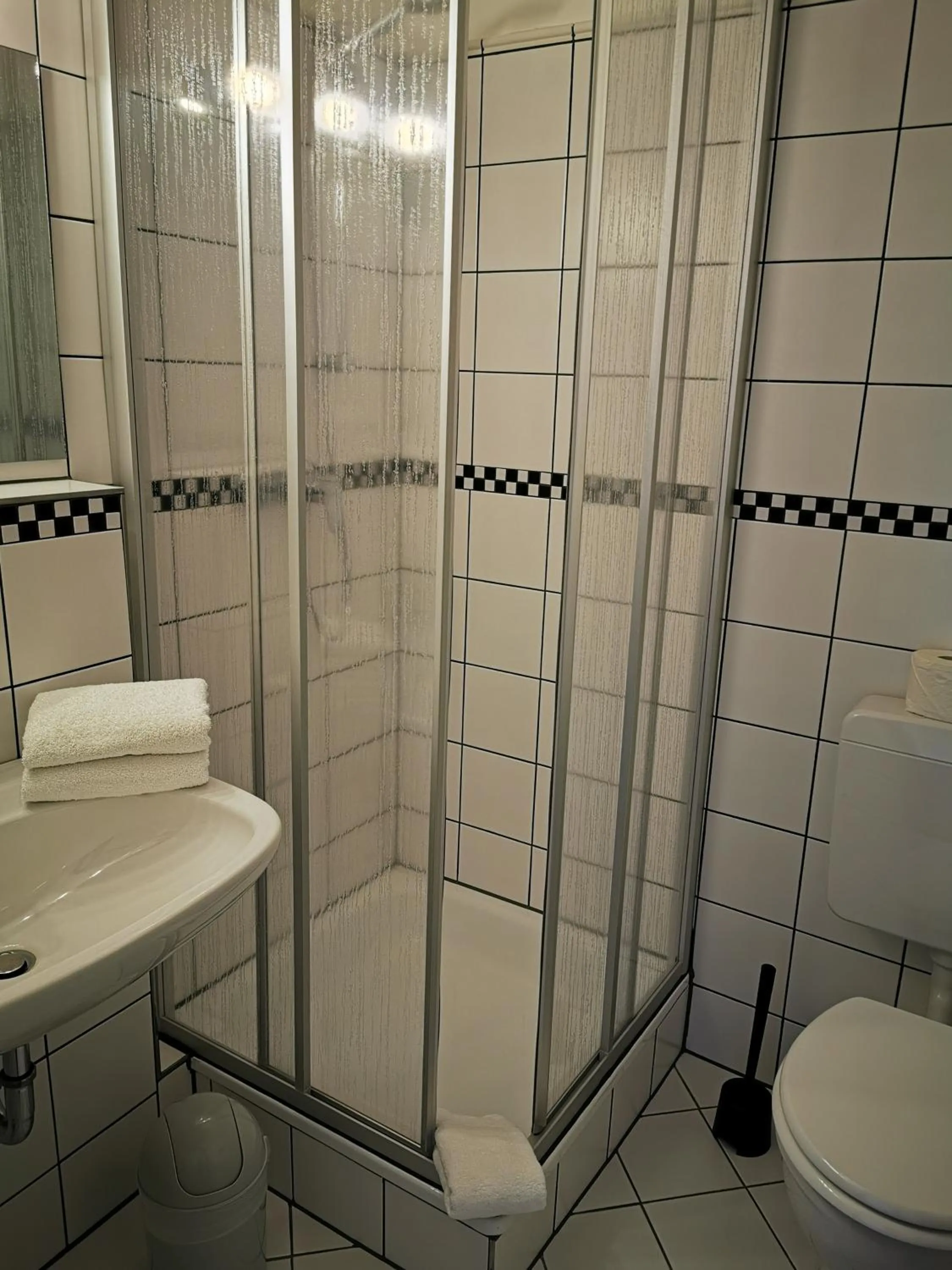 Shower in Gästehaus Schlossgarten