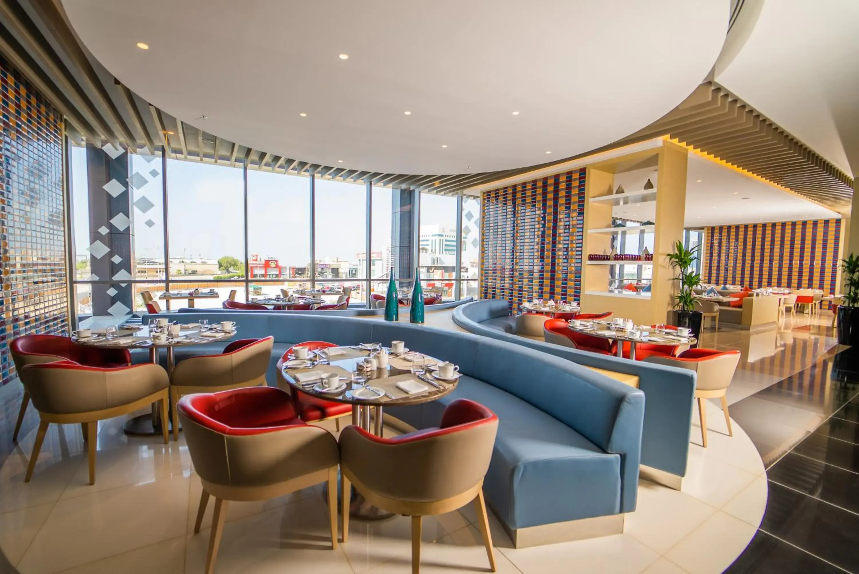 Restaurant/places to eat in Dana Rayhaan by Rotana Restaurant/places to eat in Dana Rayhaan by Rotana