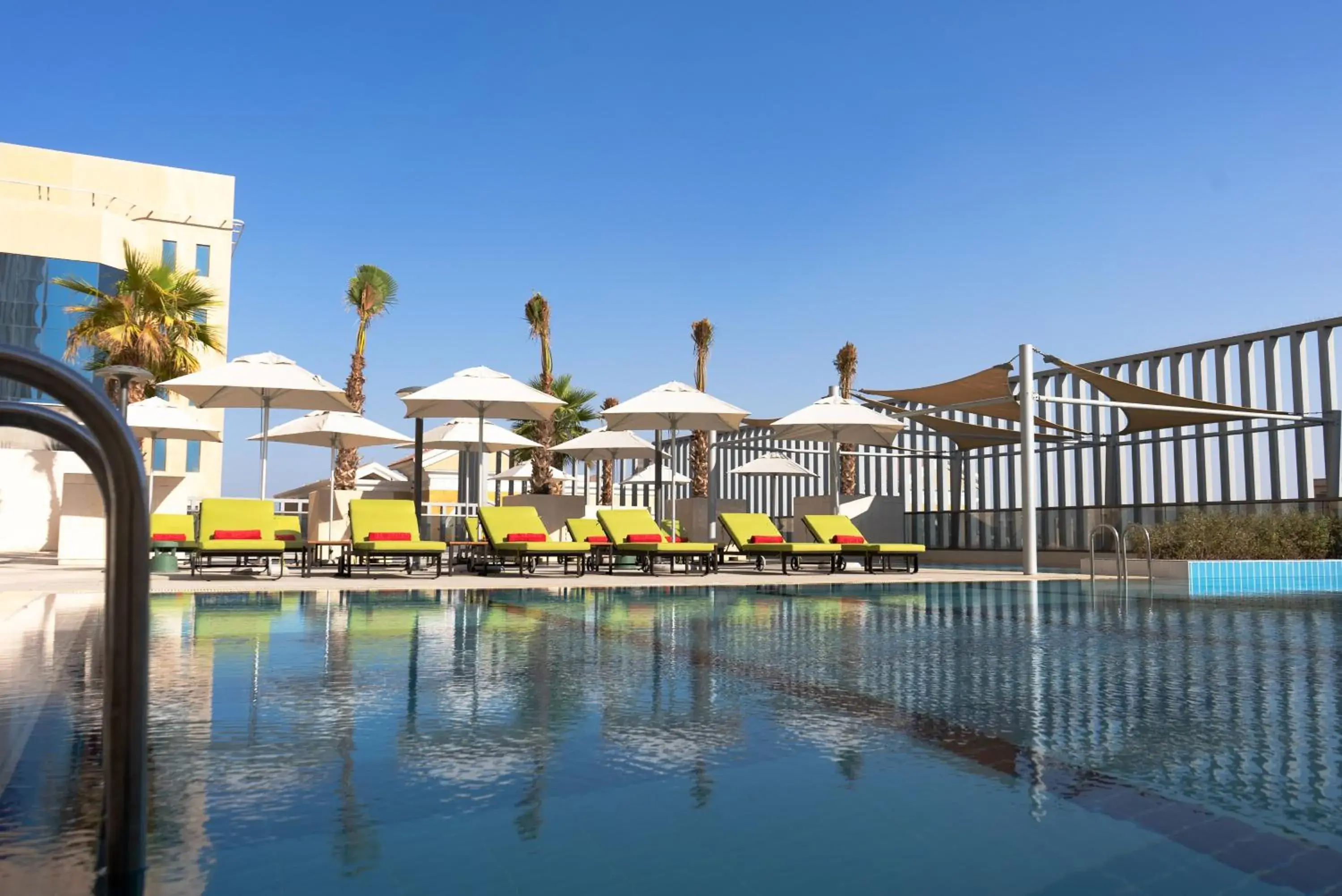 Swimming pool in Dana Rayhaan by Rotana Swimming pool in Dana Rayhaan by Rotana
