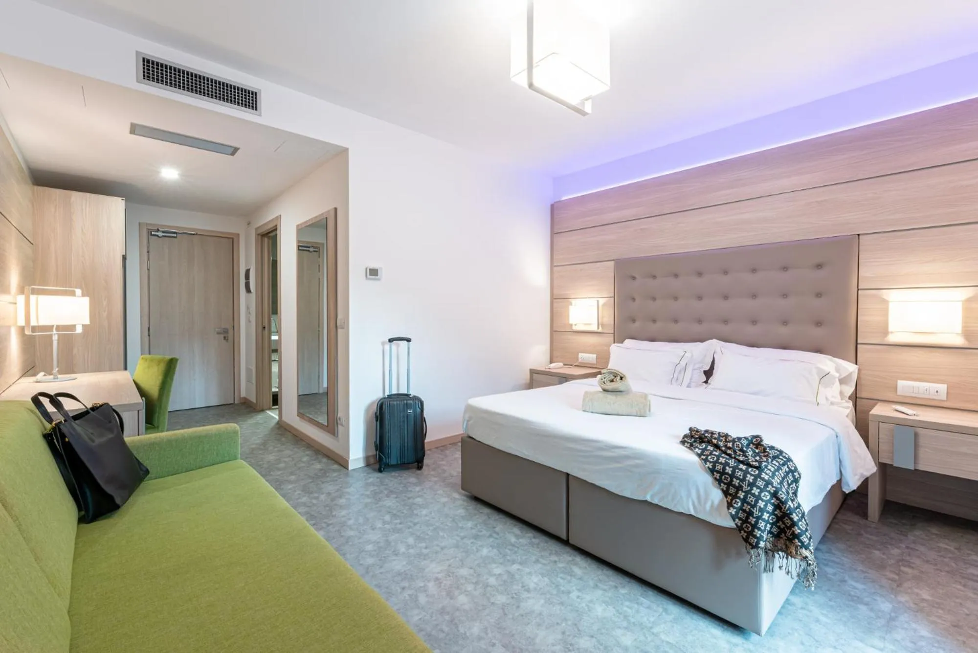 Bed in HOTEL TRILAGO