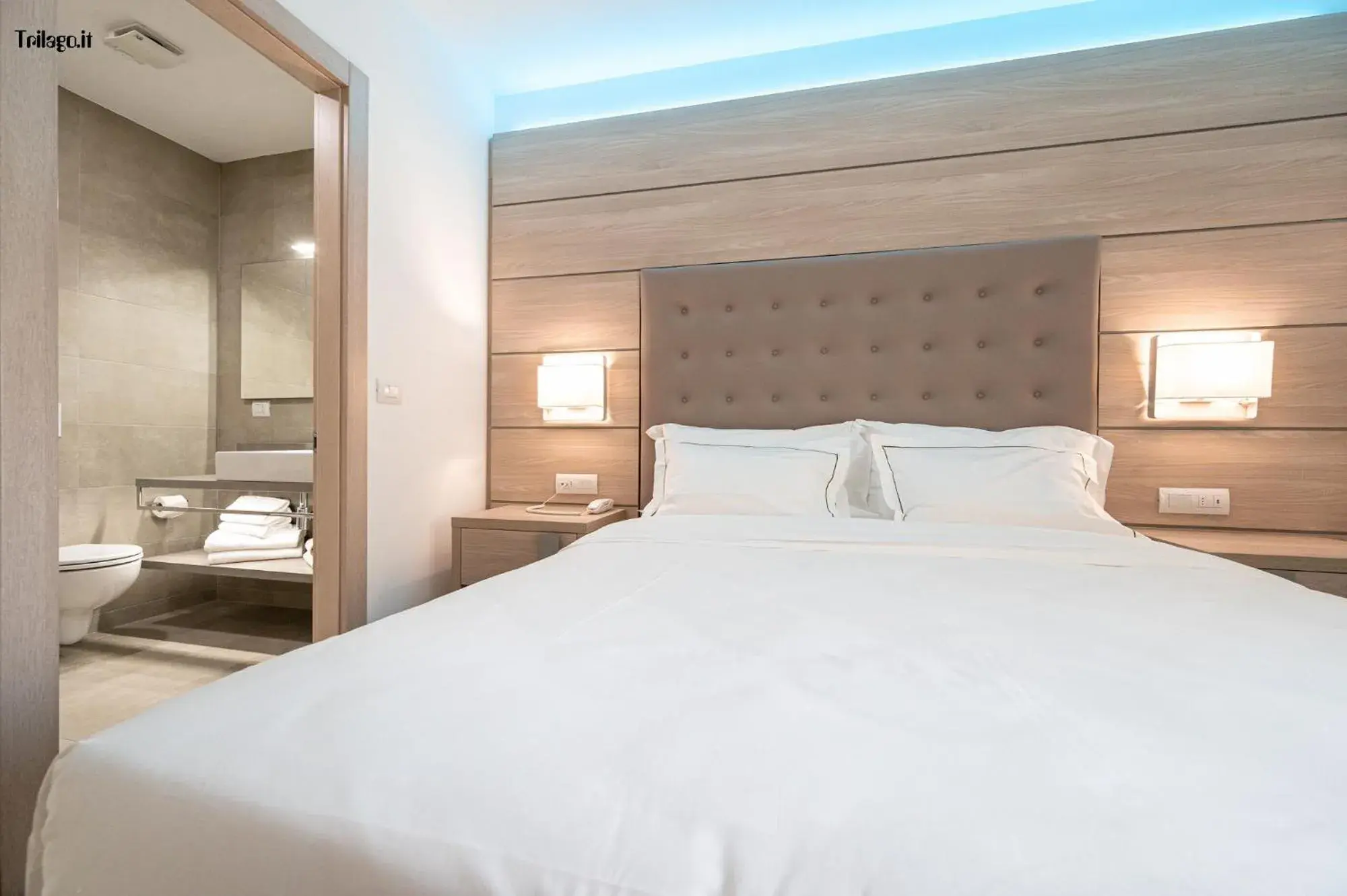 Double or Twin Room with Terrace in HOTEL TRILAGO Double or Twin Room with Terrace in HOTEL TRILAGO