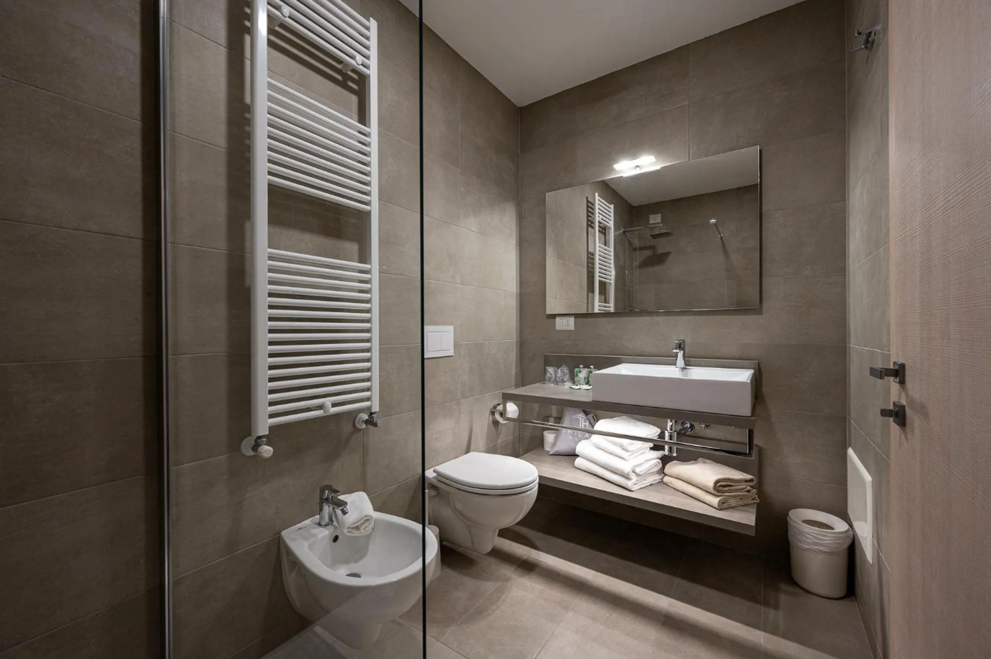 Bathroom in HOTEL TRILAGO