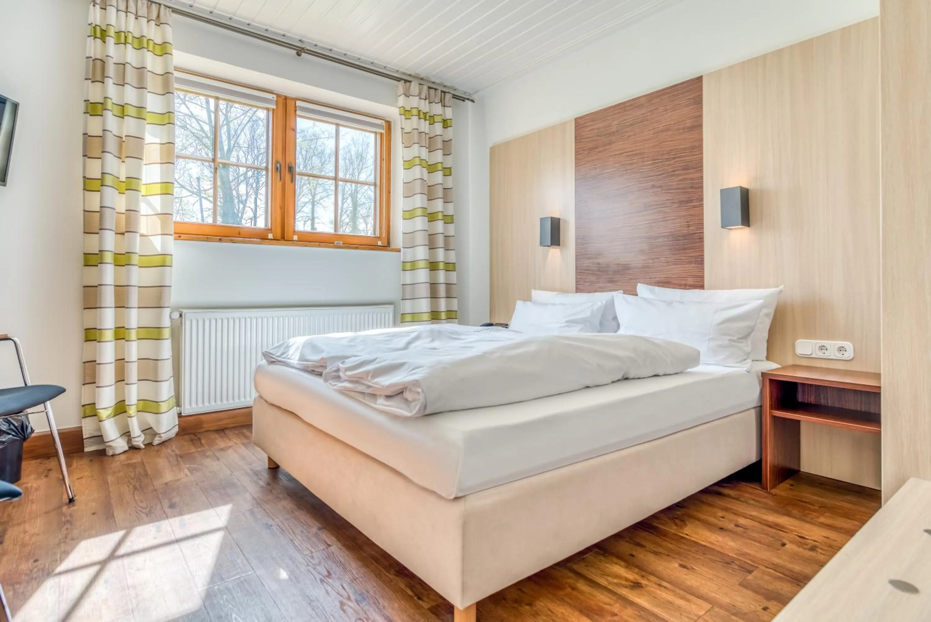 Photo of the whole room, Bed in Ringhotel Forellenhof