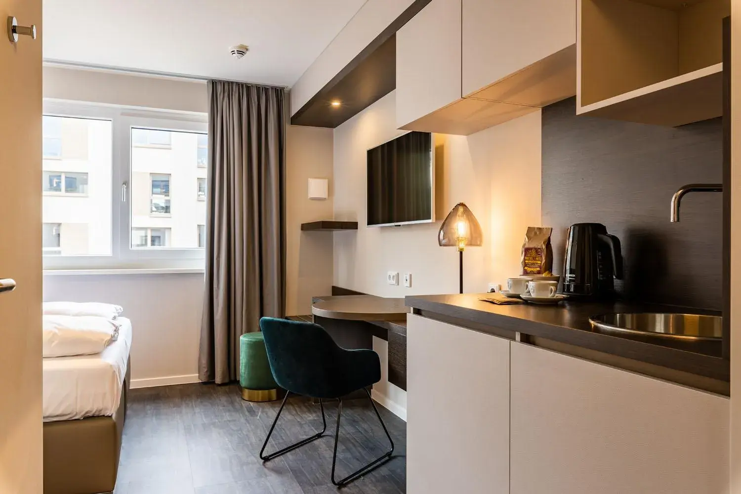 Photo of the whole room, Bed in MASEVEN München Messe Trudering Photo of the whole room, Bed in MASEVEN München Messe Trudering