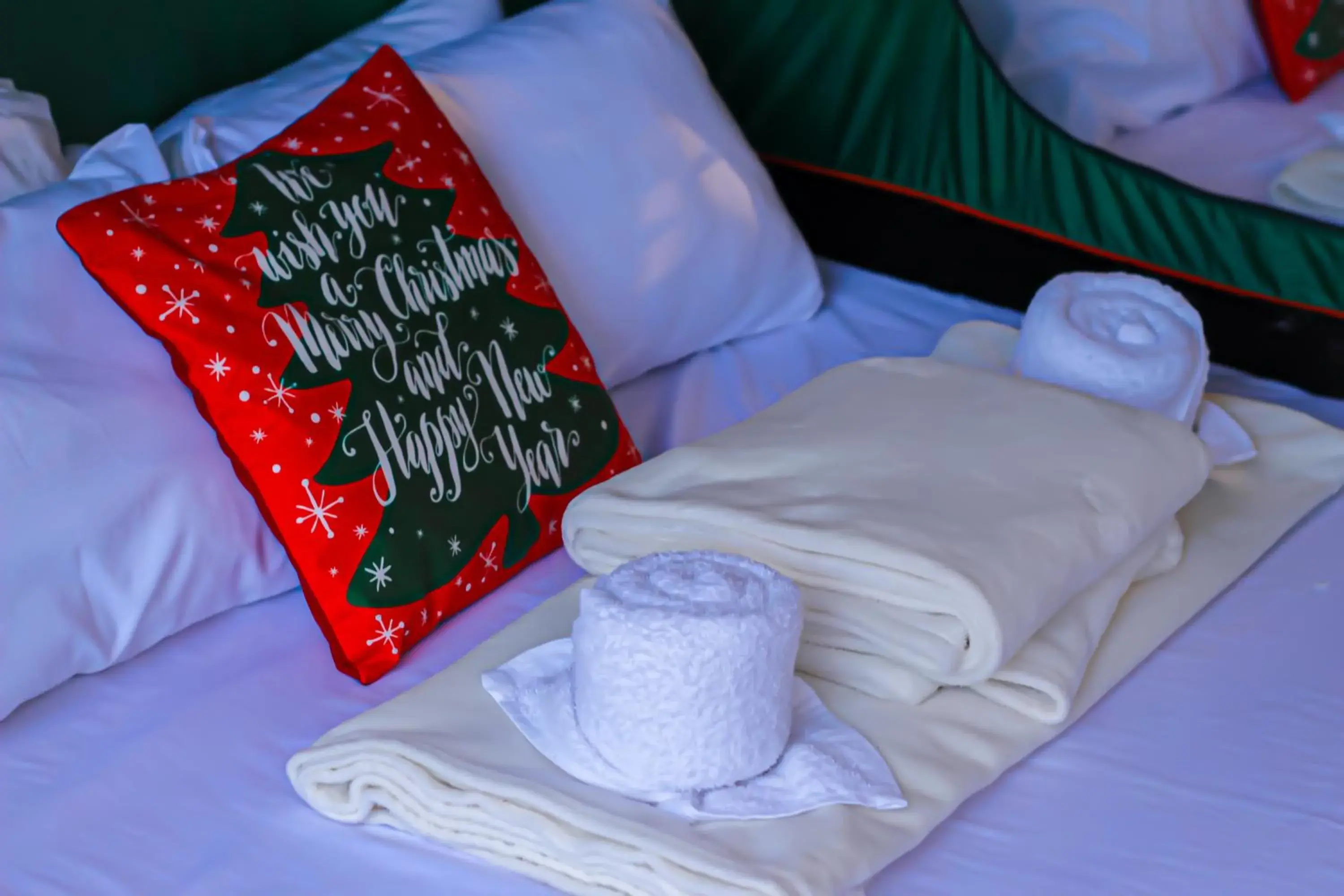 Bed in Camp Paraiso Resort Bed in Camp Paraiso Resort