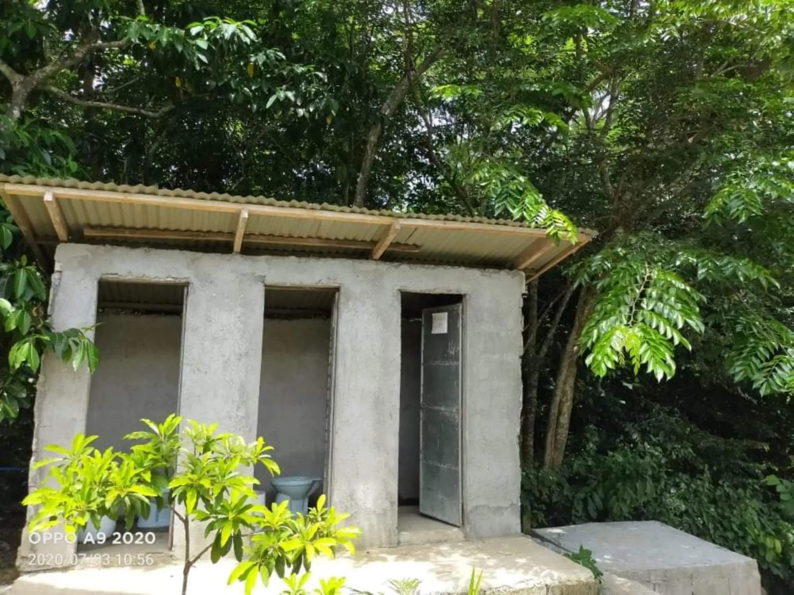 Bathroom in Camp Paraiso Resort Bathroom in Camp Paraiso Resort