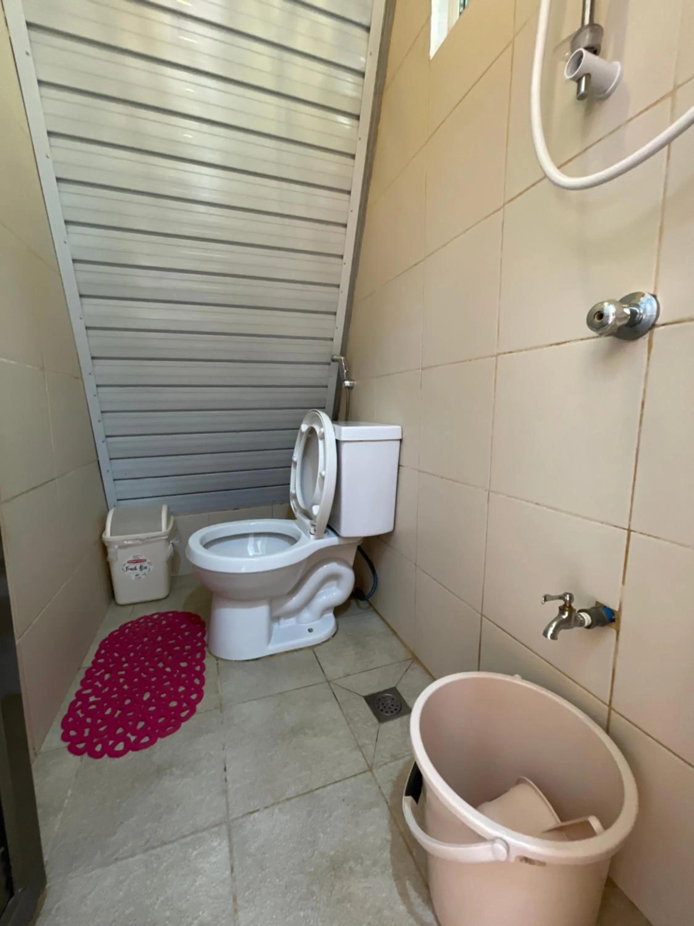 Shower in Camp Paraiso Resort