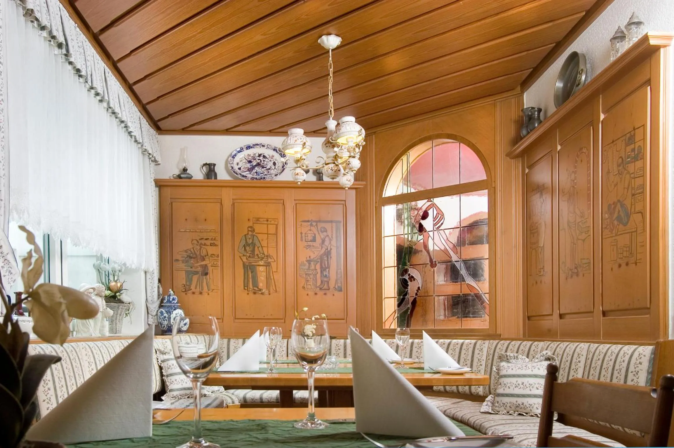 Restaurant/places to eat in Hotel Koch Schilt