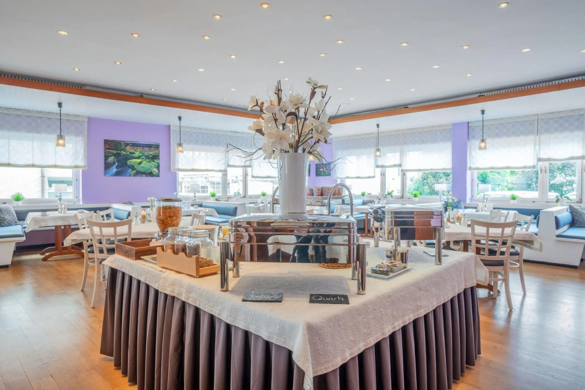 Buffet breakfast in Hotel Koch Schilt