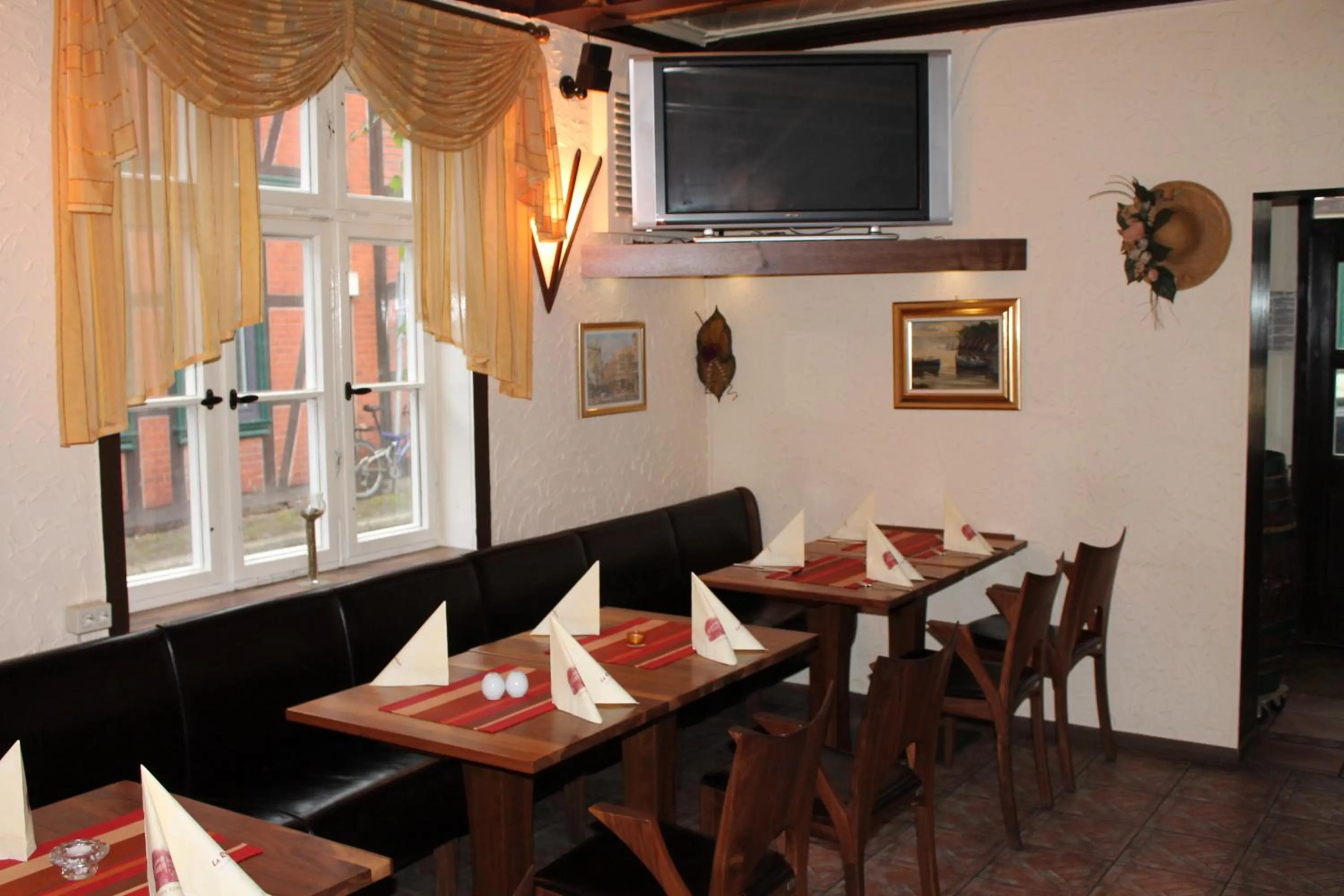 Restaurant/places to eat in La Rustica Altstadthotel