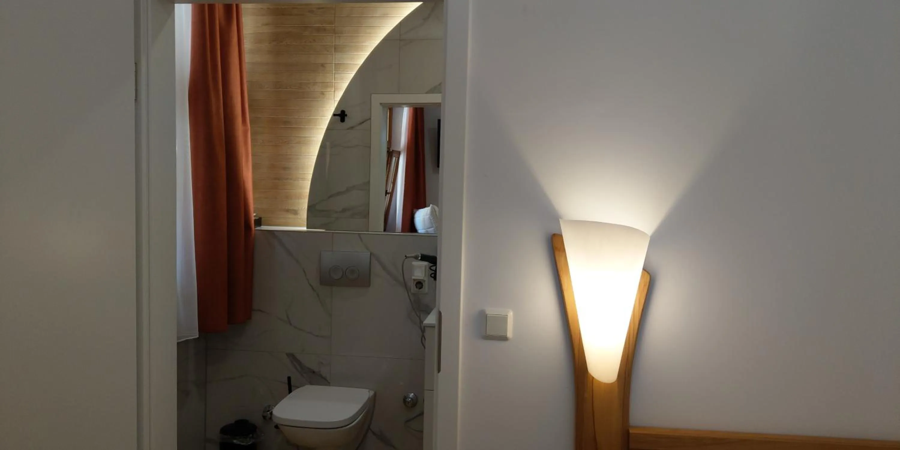 Bathroom in La Rustica Altstadthotel