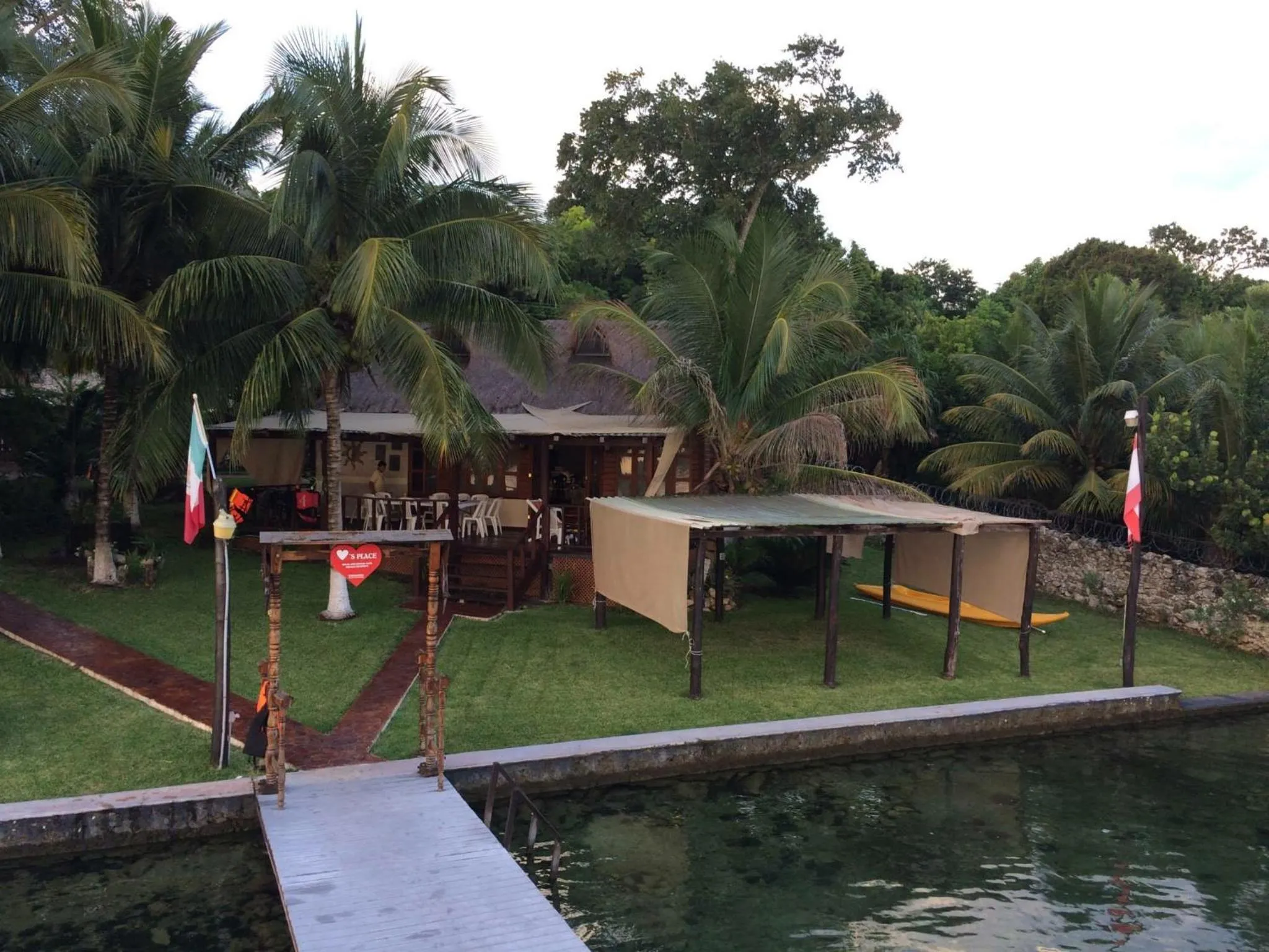 Garden view in Coras Place Bacalar Lagoon front