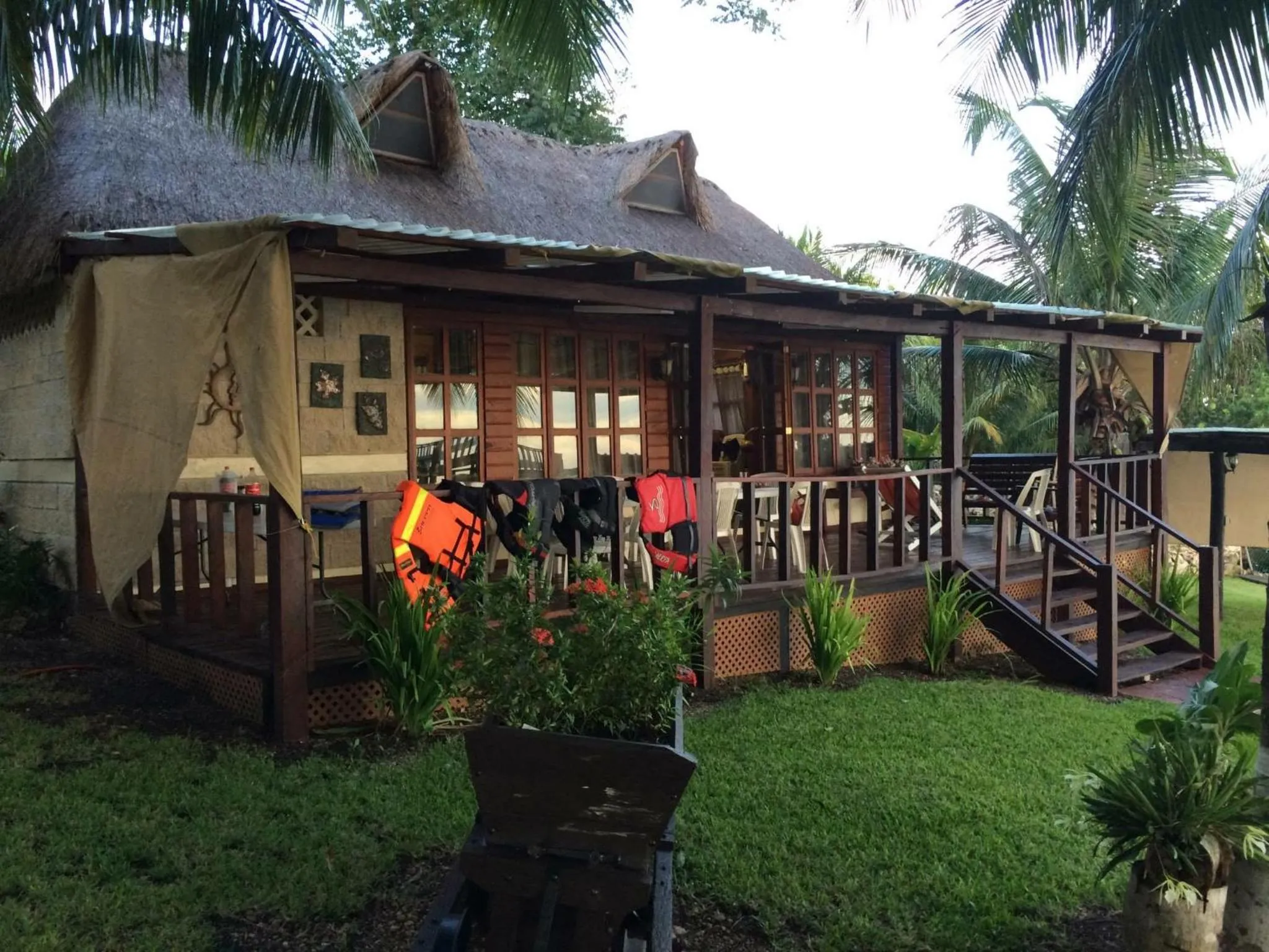 Property building in Coras Place Bacalar Lagoon front