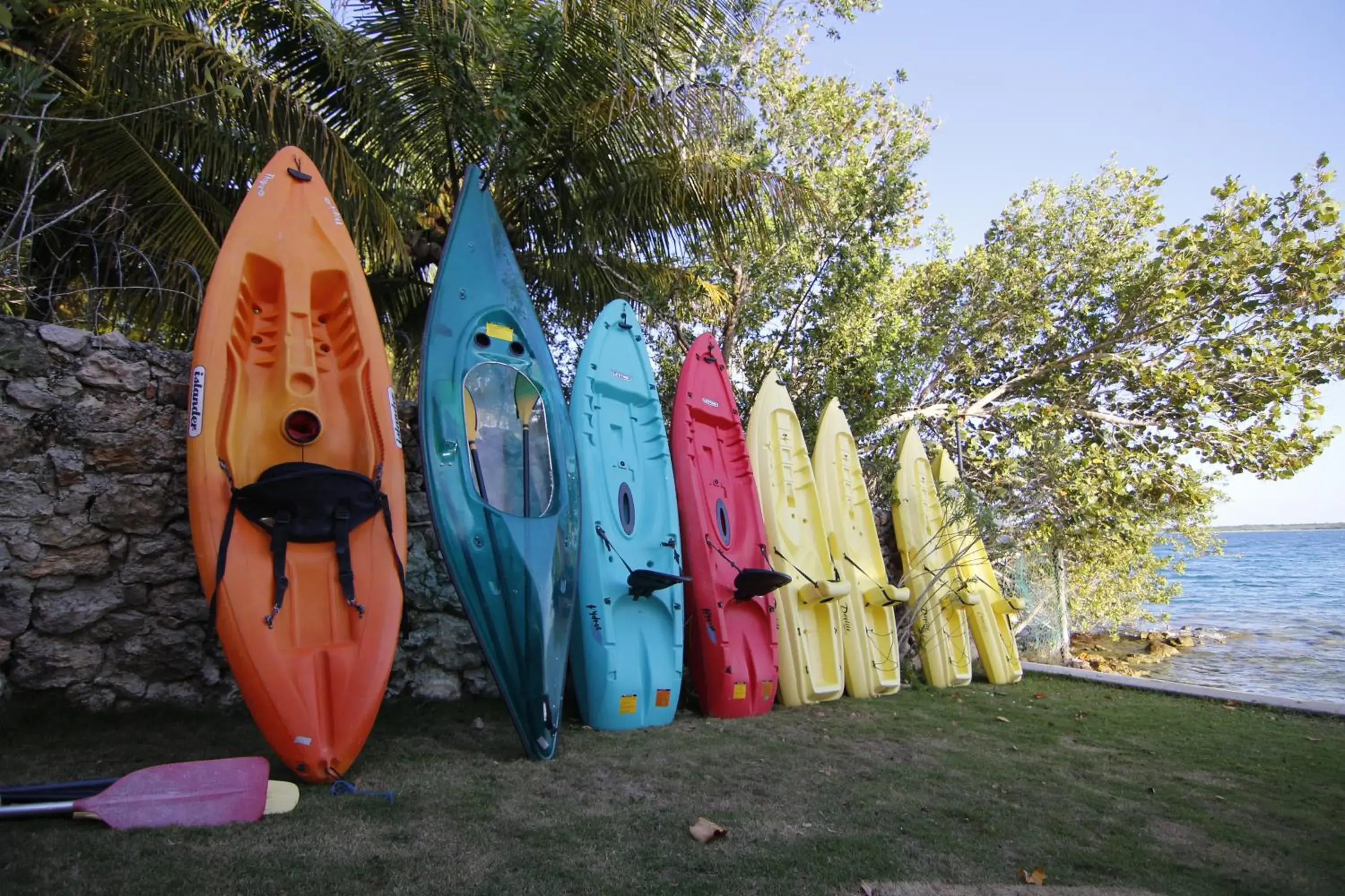 Property building in Coras Place Bacalar Lagoon front Property building in Coras Place Bacalar Lagoon front