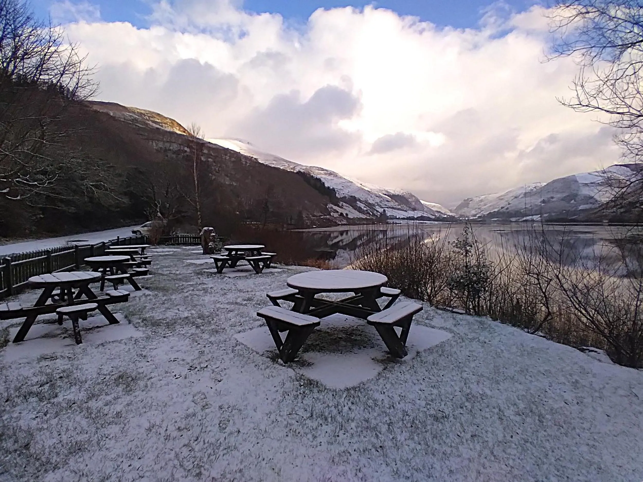 Restaurant/places to eat in Pen-Y-Bont Hotel