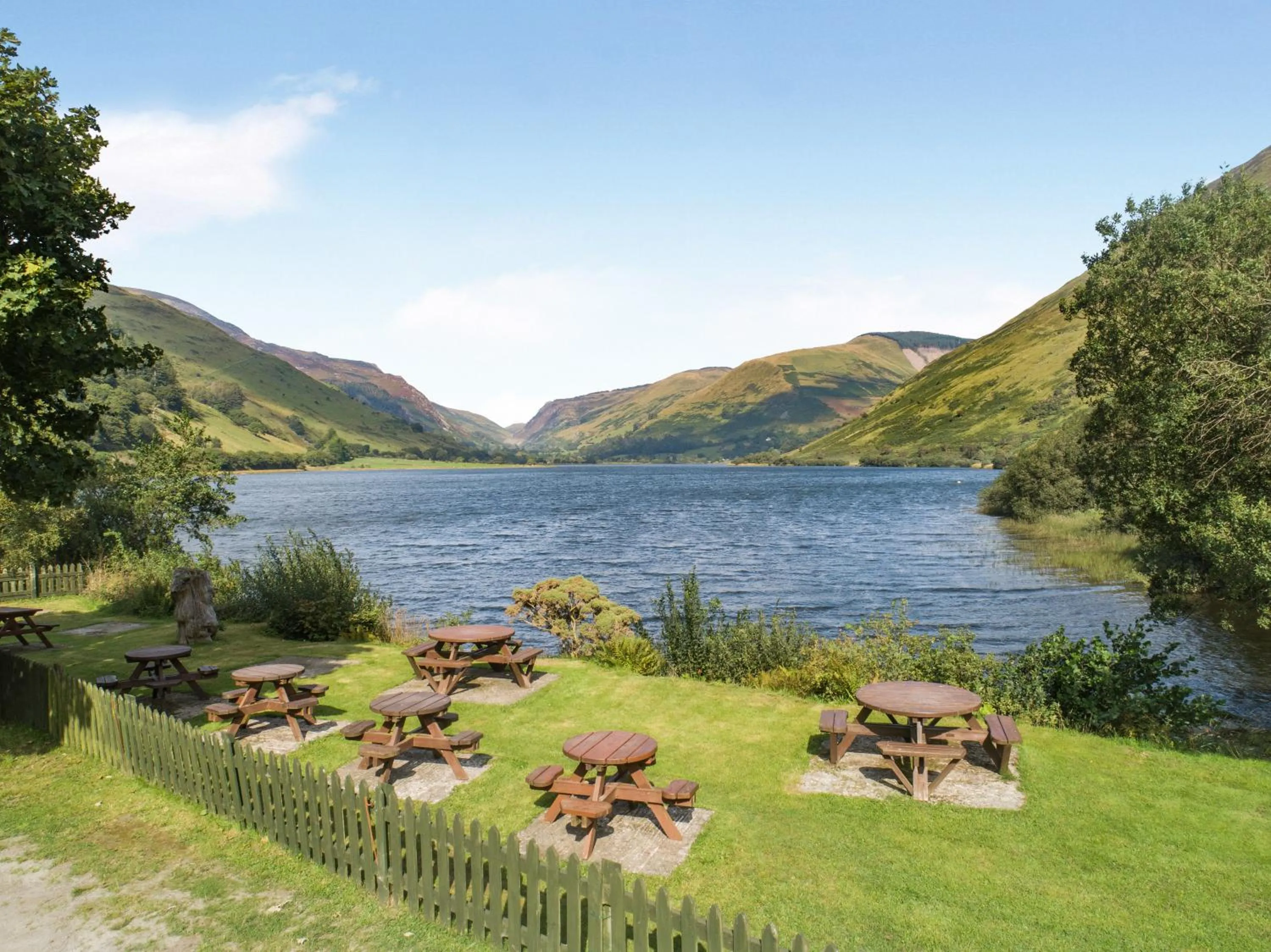 Garden in Pen-Y-Bont Hotel