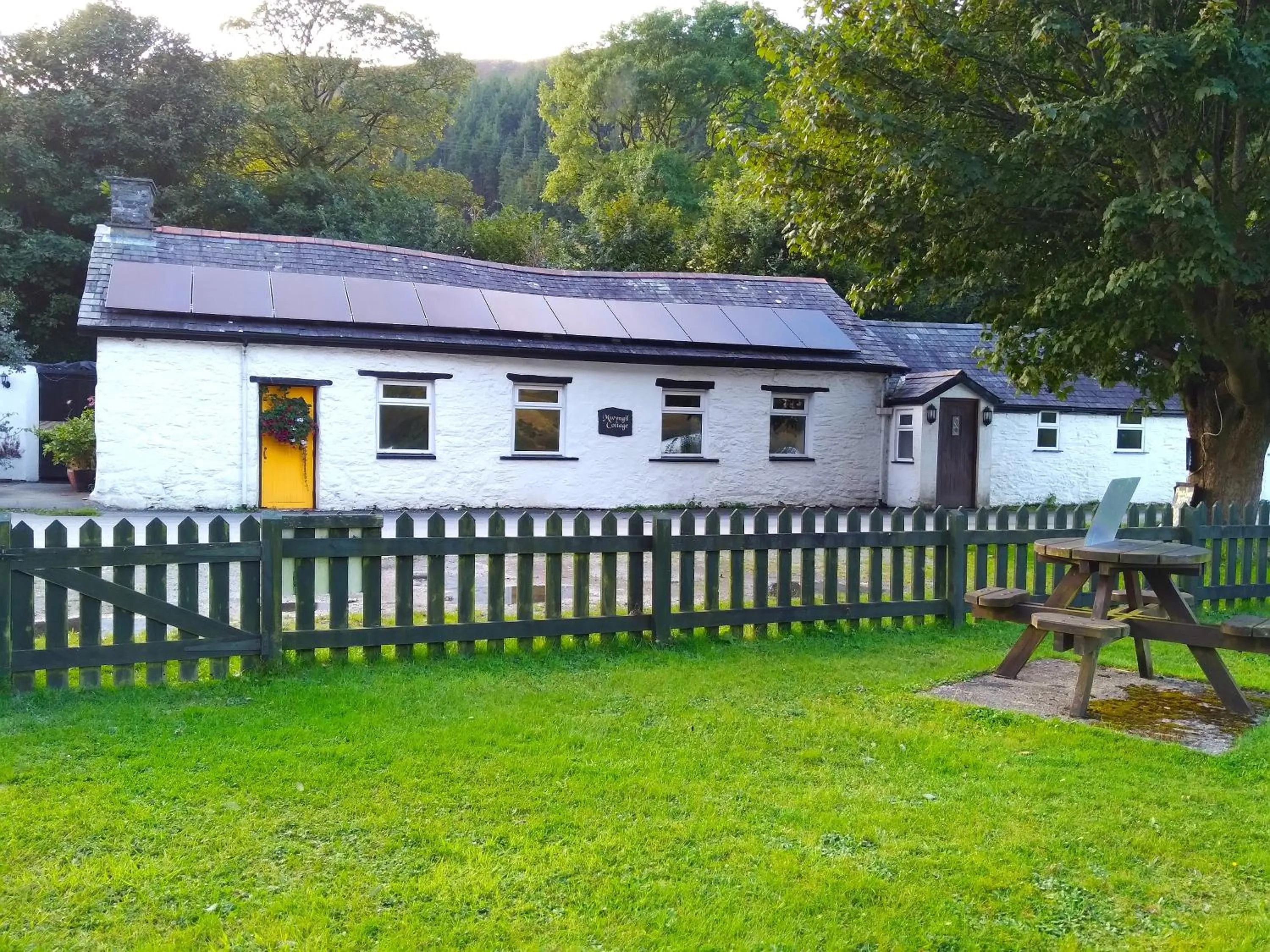 Property building in Pen-Y-Bont Hotel