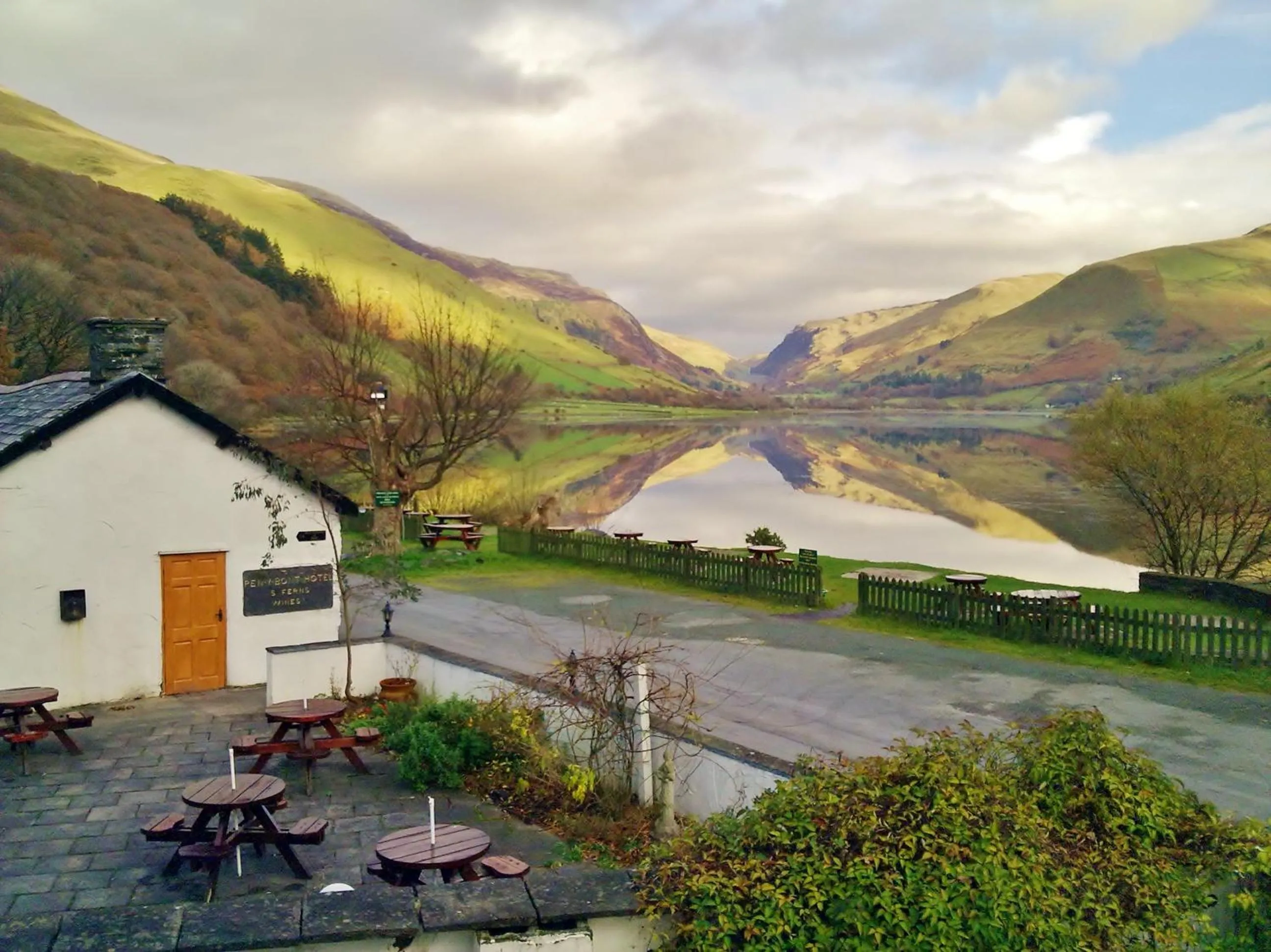 Garden in Pen-Y-Bont Hotel