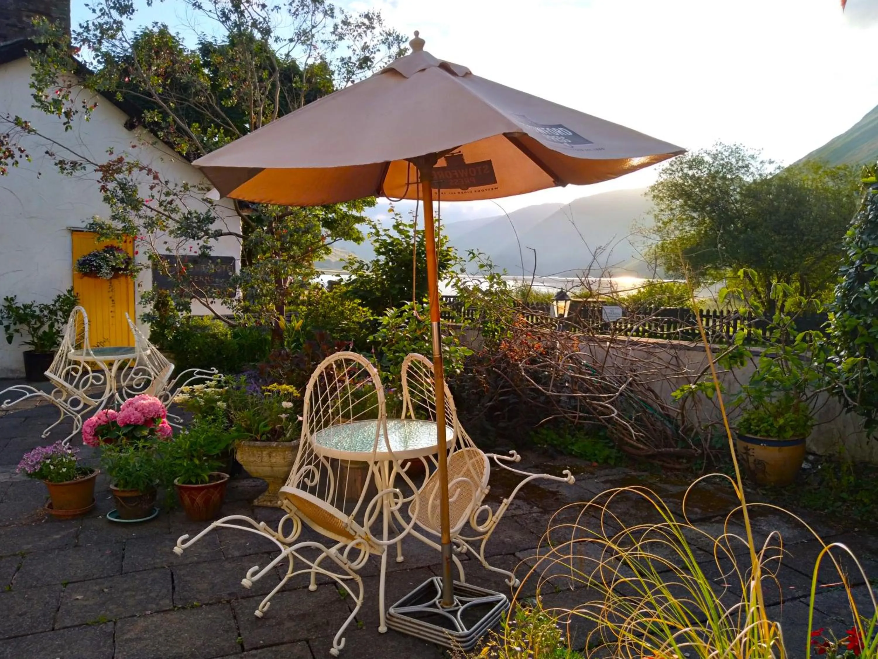 Patio in Pen-Y-Bont Hotel